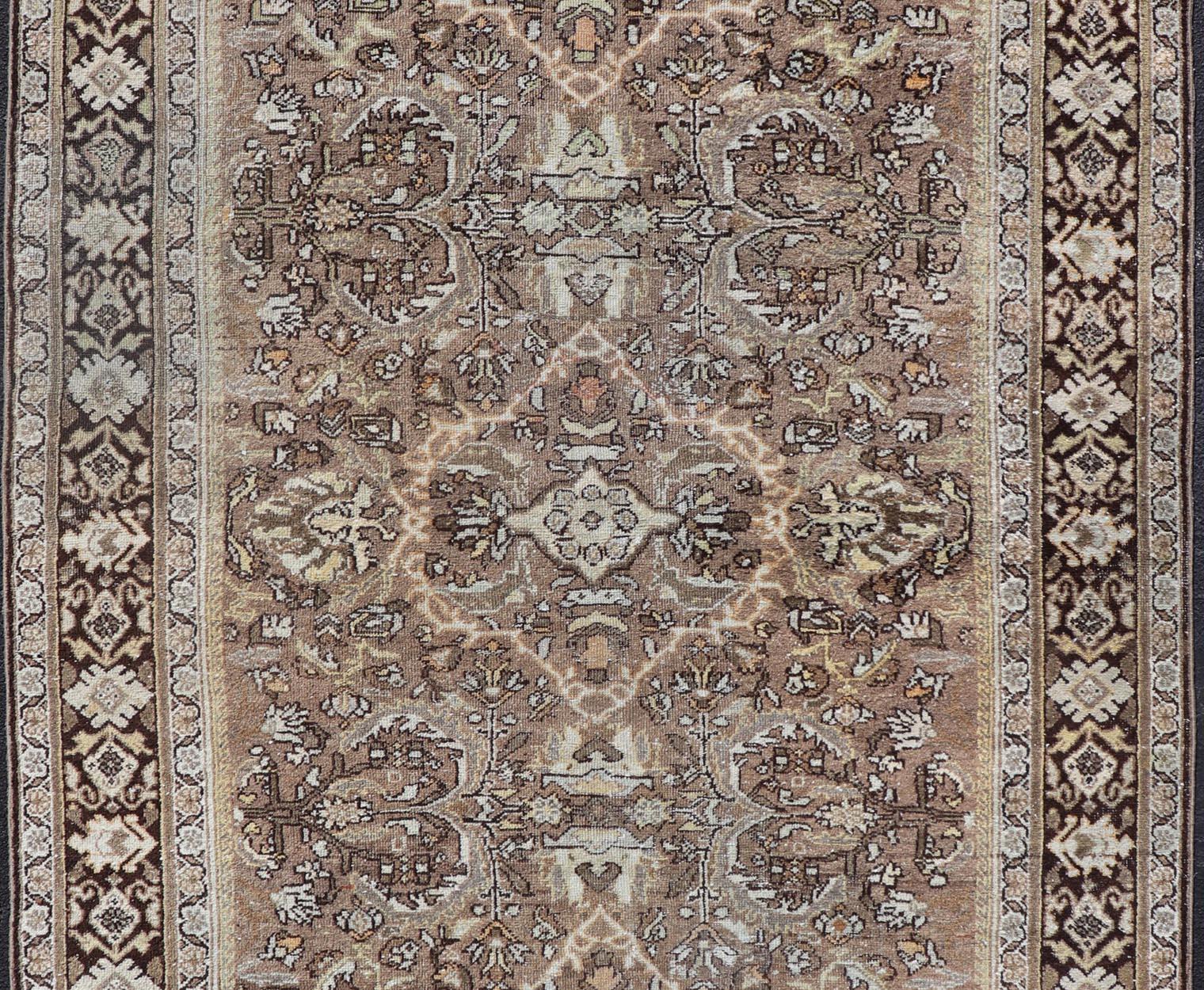 Antique Persian Sultanabad-Mahal Rug with All-Over Sub-Geometric Design For Sale 1