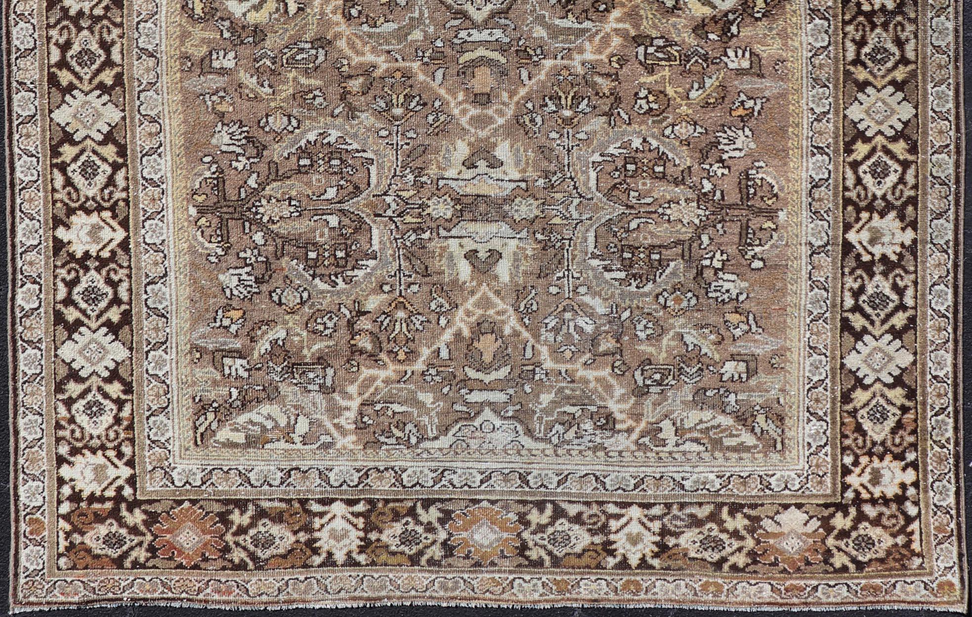 Antique Persian Sultanabad-Mahal Rug with All-Over Sub-Geometric Design For Sale 2