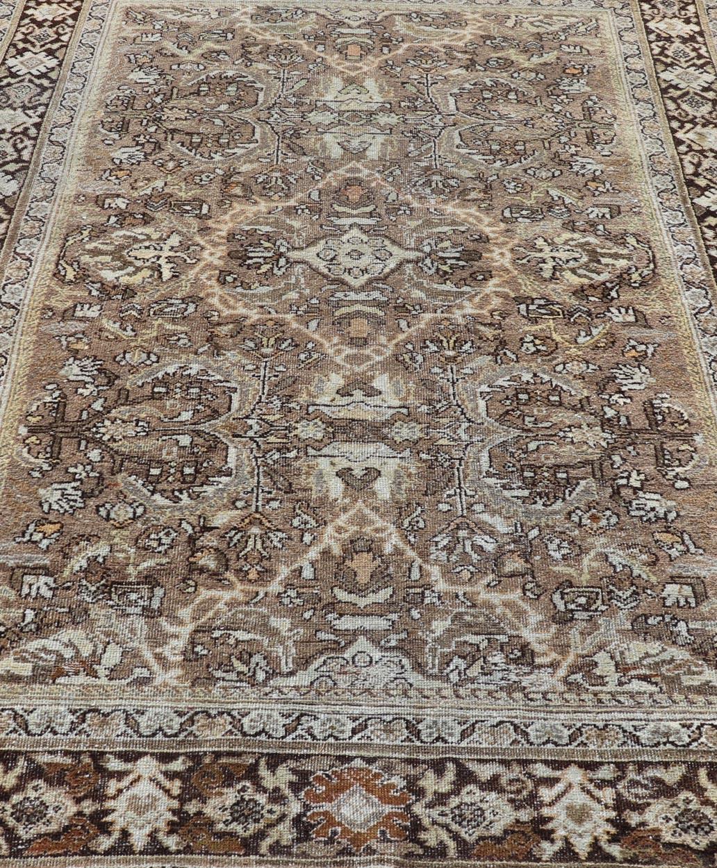 Antique Persian Sultanabad-Mahal Rug with All-Over Sub-Geometric Design For Sale 3