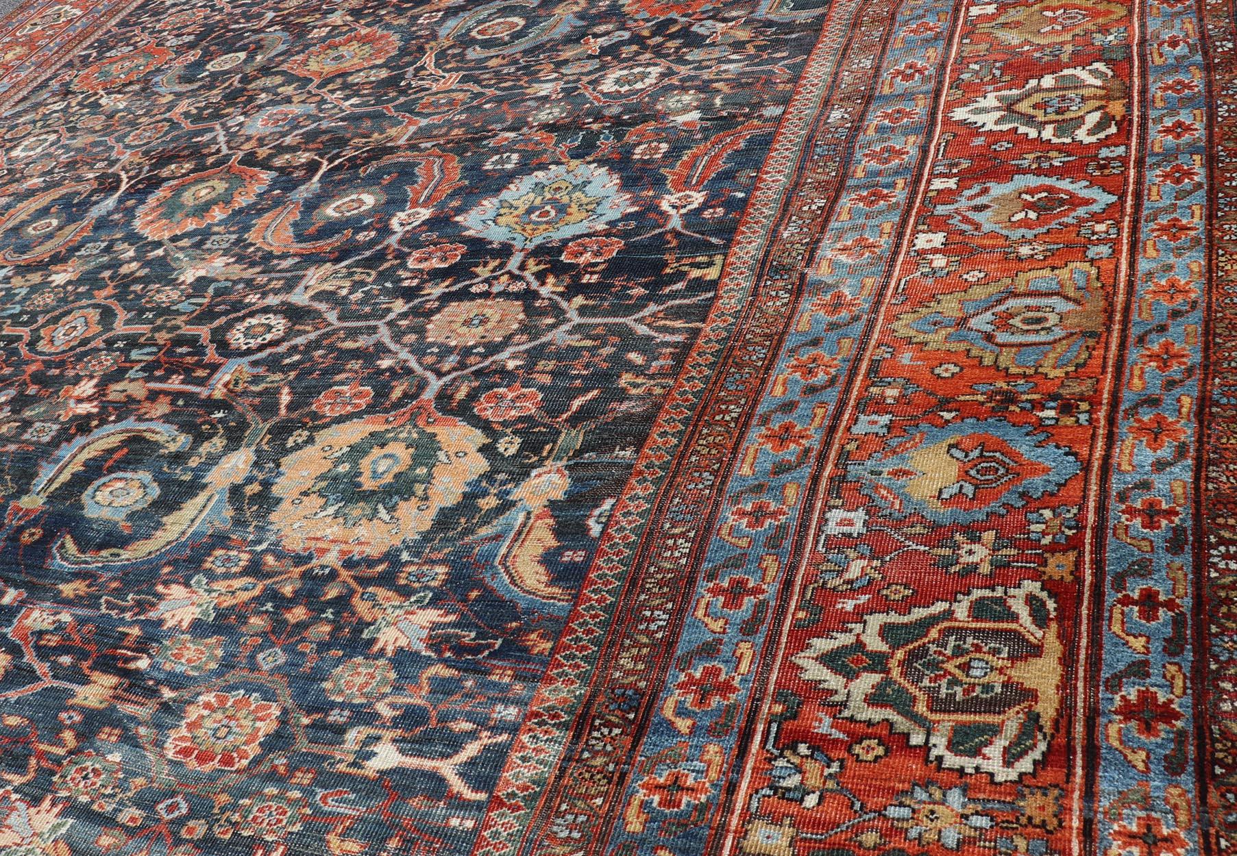 Antique Persian Sultanabad-Mahal Rug with Dark Navy Field 13'9 x 18'0 For Sale 5