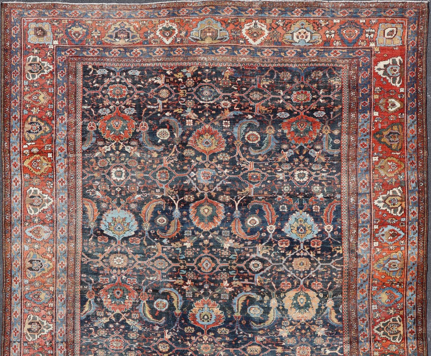 Antique Persian Sultanabad-Mahal Rug with Dark Navy Field 13'9 x 18'0 For Sale 7
