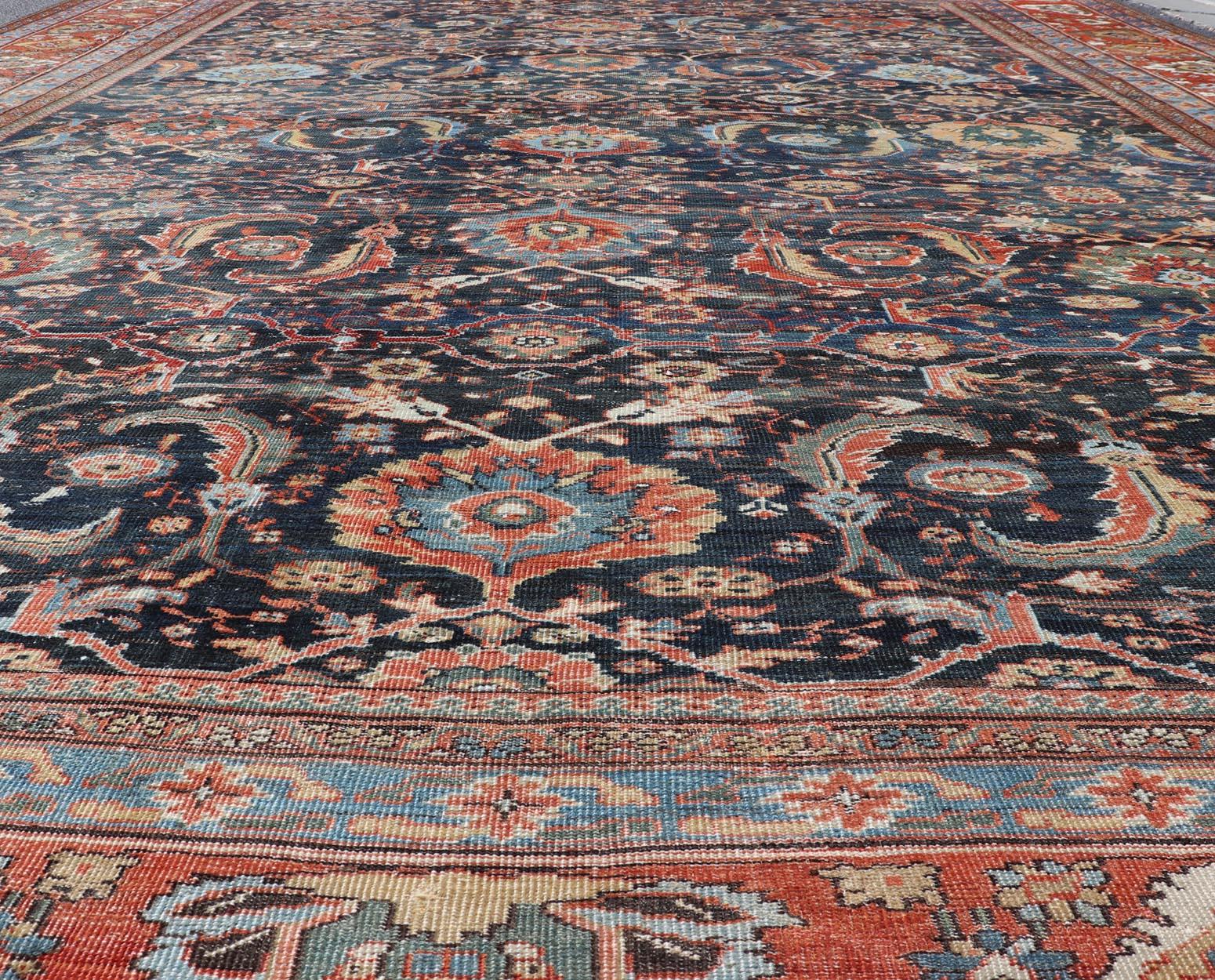 Antique Persian Sultanabad-Mahal Rug with Dark Navy Field 13'9 x 18'0 In Good Condition For Sale In Atlanta, GA