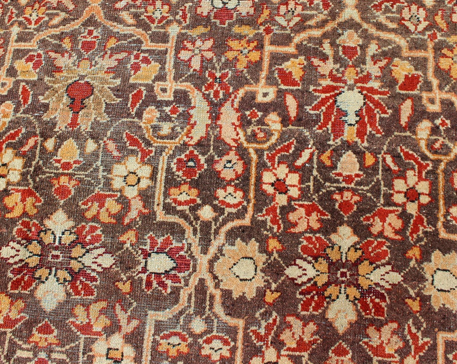Gray Background Antique Persian Sultanabad with All-Over Floral Design For Sale 5
