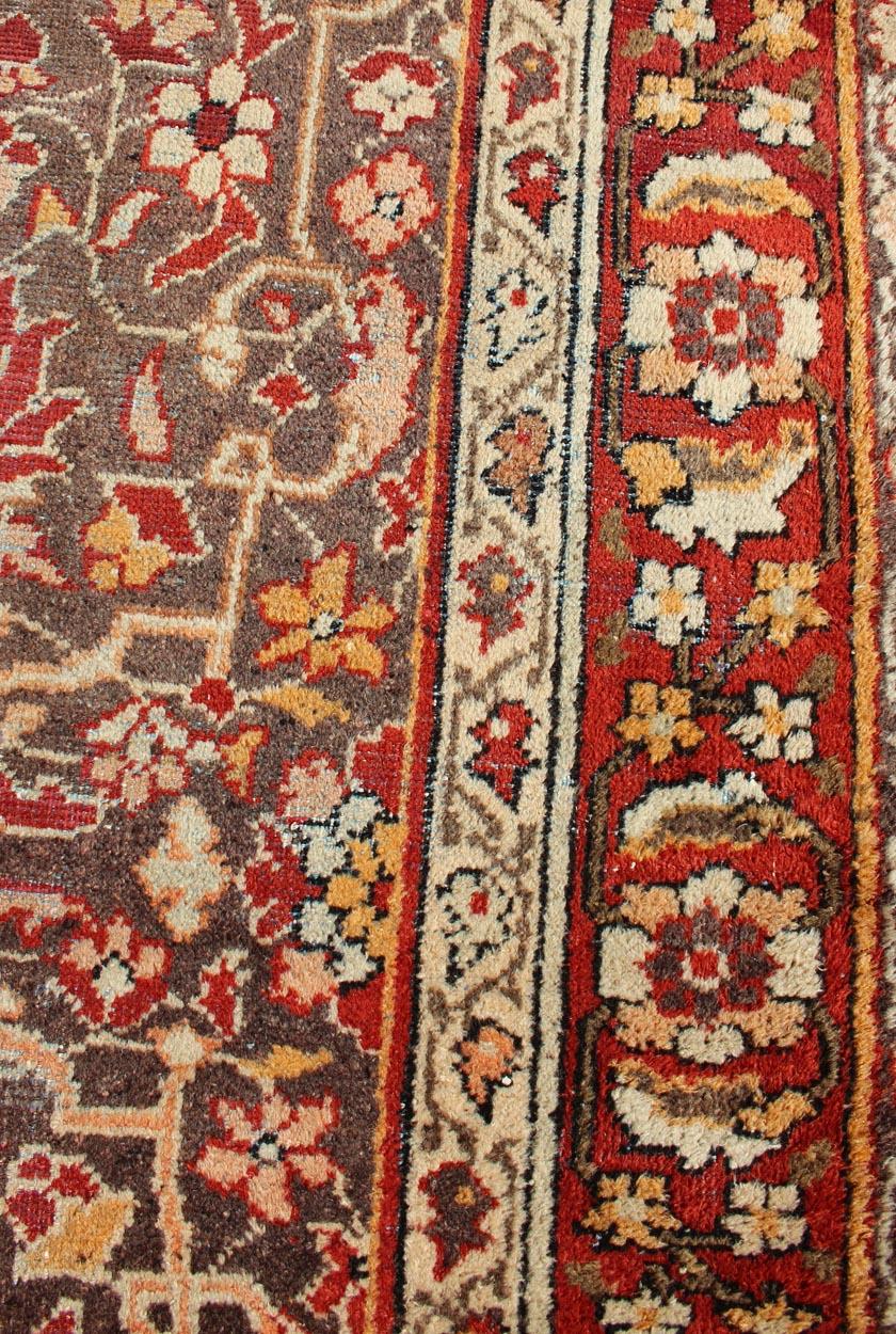 Fin du XIXe siècle Fond gris ancien persan Sultanabad avec motifs floraux sur toute sa surface en vente