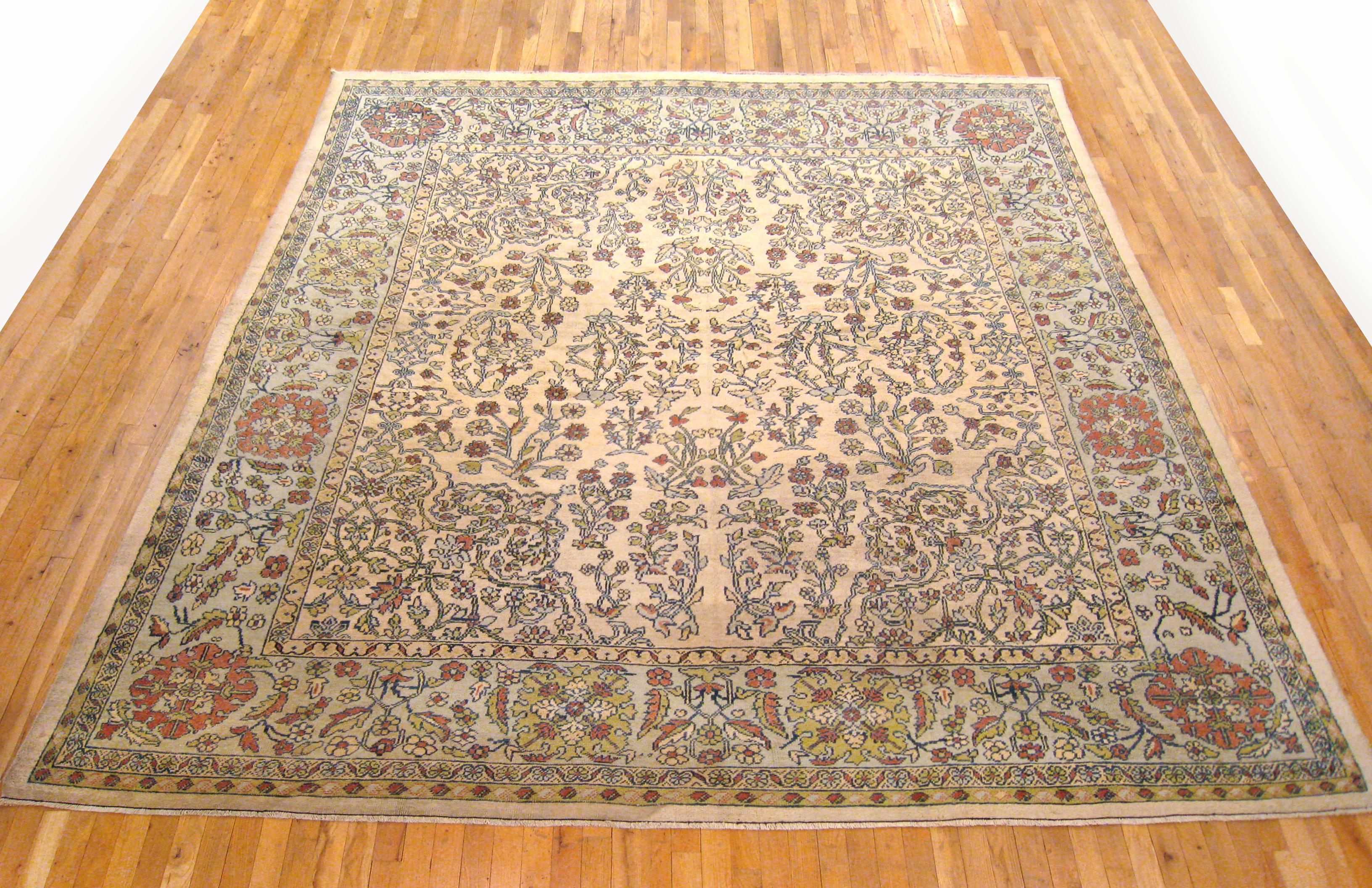 Antique Persian Sultanabad rug, Room size, circa 1910

A one-of-a-kind antique Persian Sultanabad oriental carpet with a thick and lustrous wool pile, knotted by hand, with soft touch and great resistance to wear. This carpet features floral