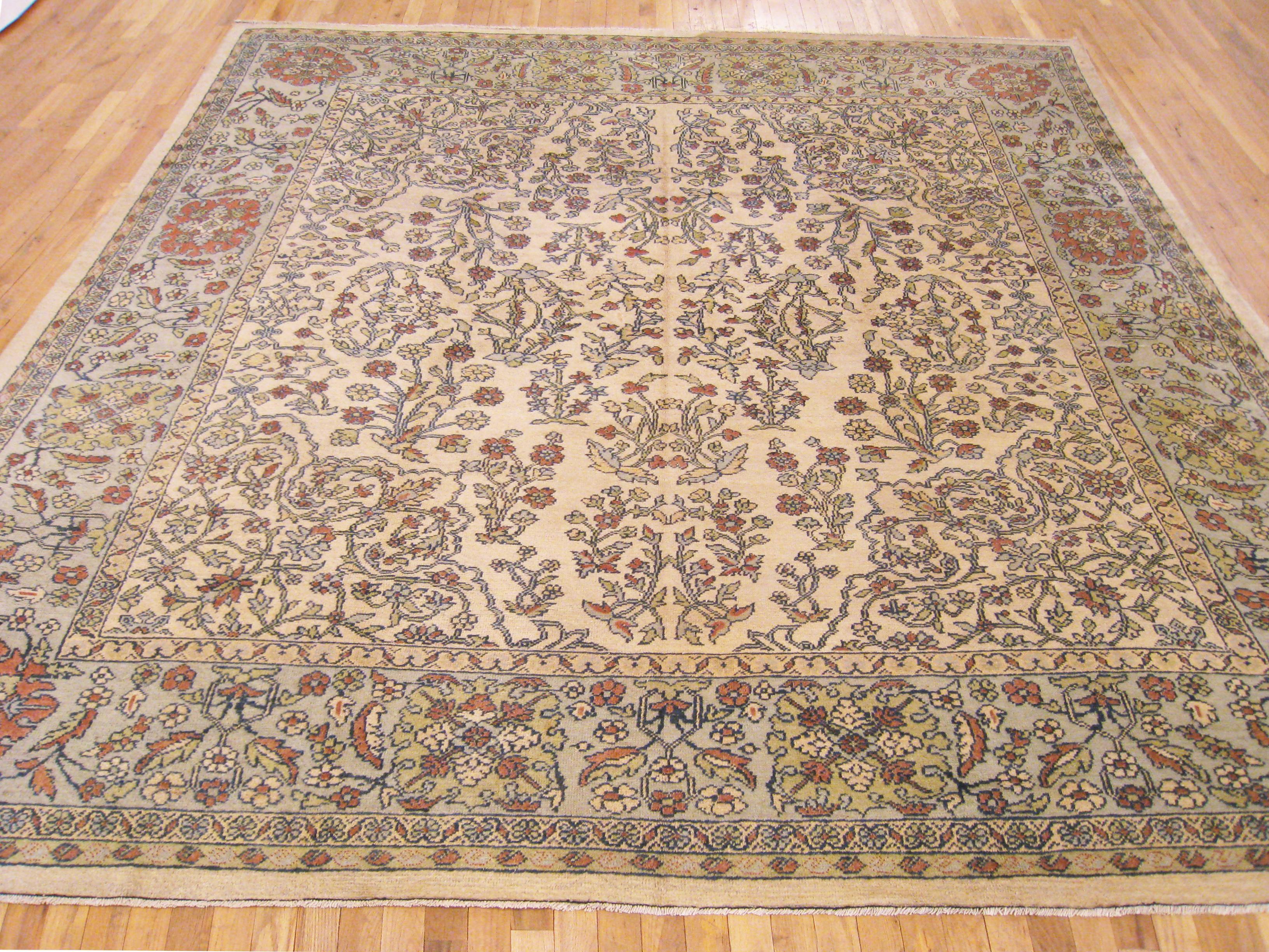 Antiker persischer Sultanabad- orientalischer Teppich, Zimmergre, mit Blumenelementen (Persisch) im Angebot