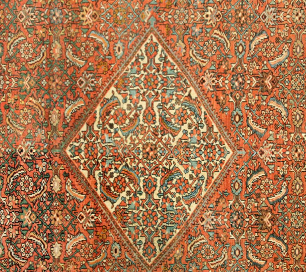 Antique Persian Sultanabad Oriental Carpet, Room Size, with Medallion In Good Condition For Sale In New York, NY