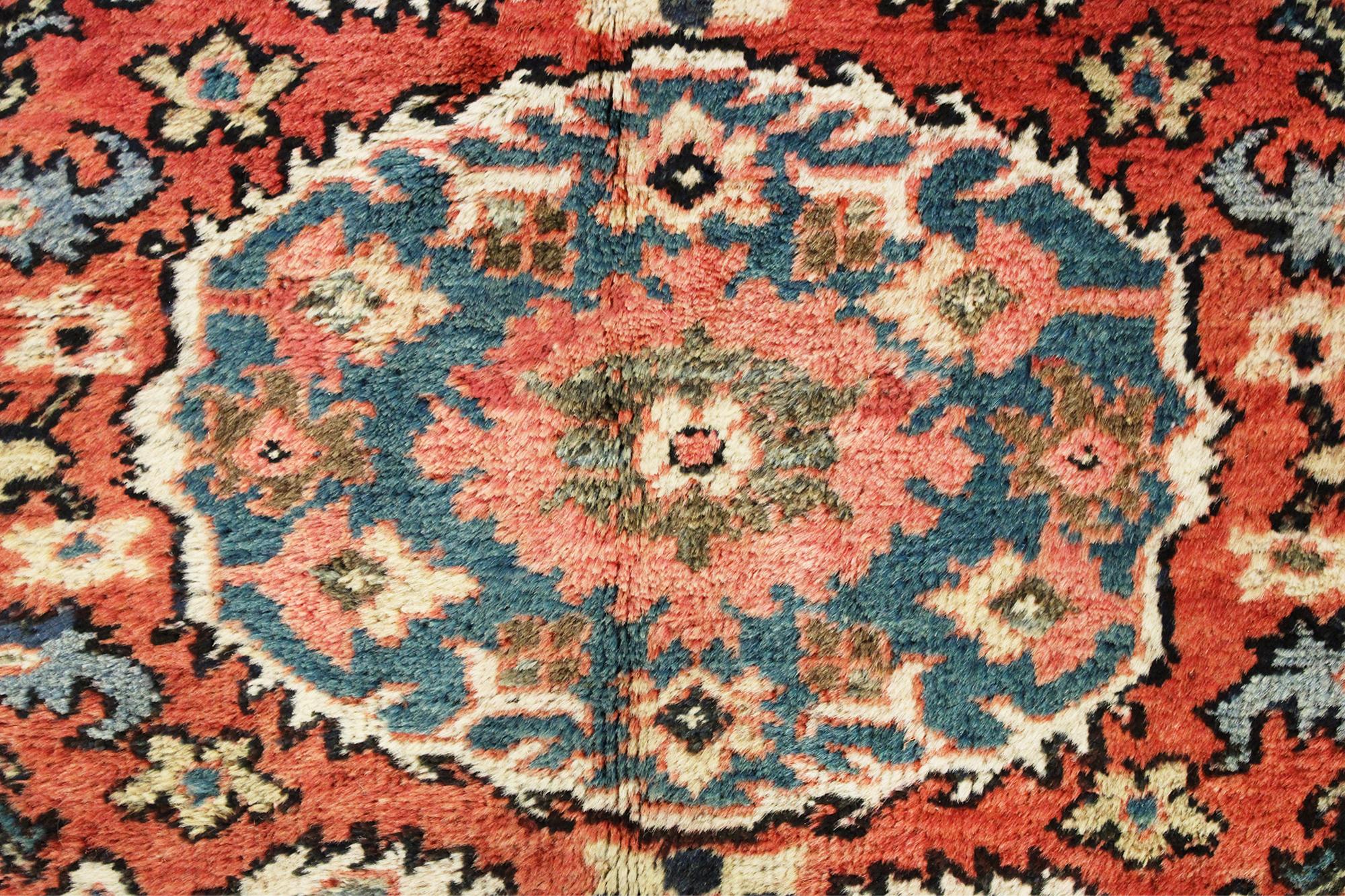 Antique Persian Sultanabad Oriental Carpet, Room Size, with Palmettes For Sale 2
