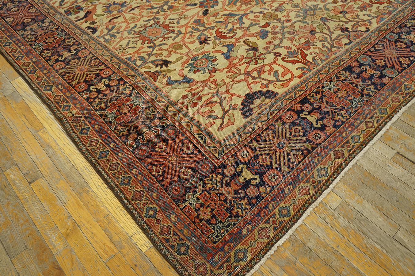 Tappeto persiano Sultanabad della fine del XIX secolo ( 10'6'' x 14' - 320 x 425 ) In condizioni buone in vendita a New York, NY