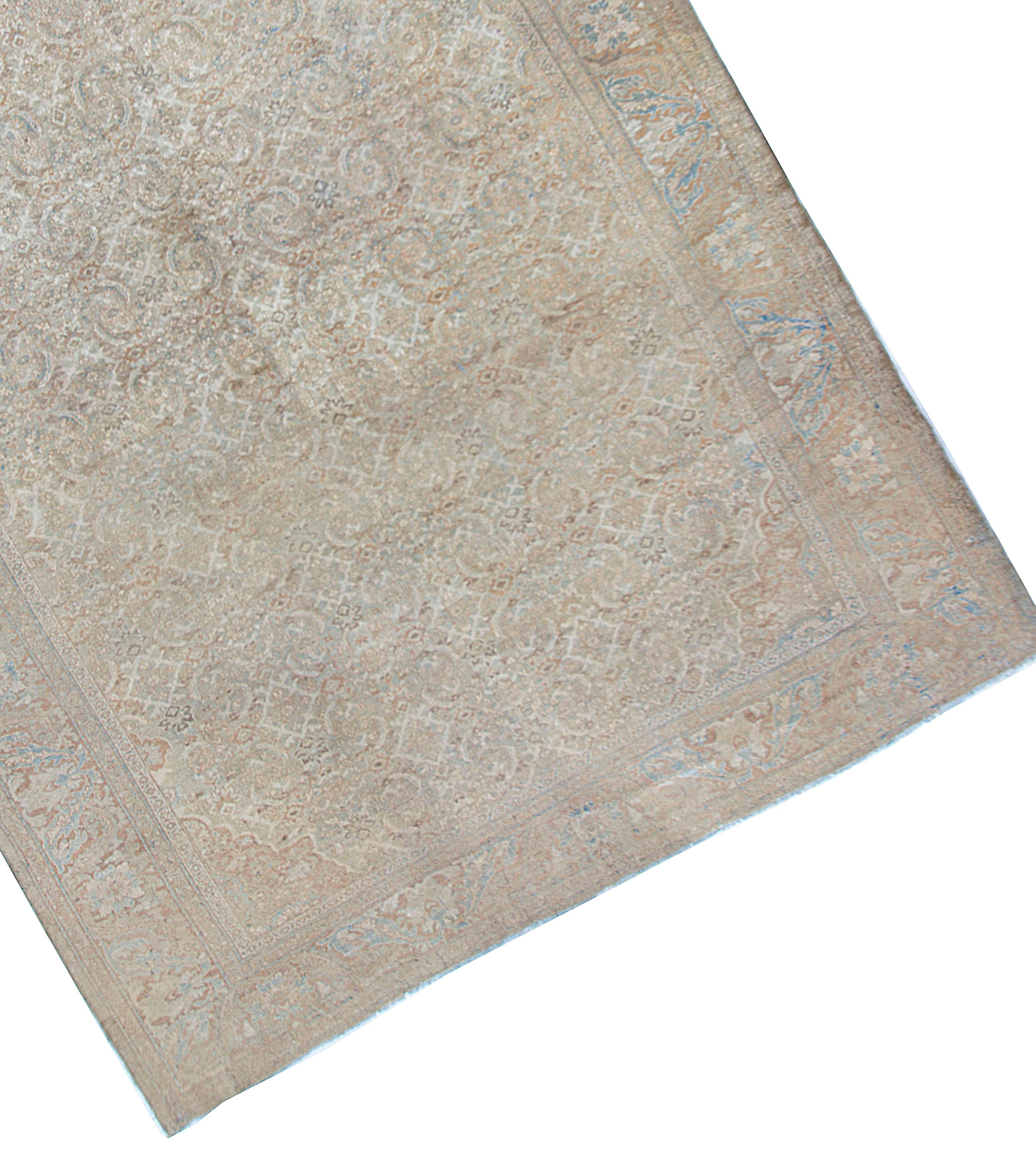 Antiker persischer Sultanabad-Teppich aus Persien  10'6 x 13'5 (Persisch) im Angebot
