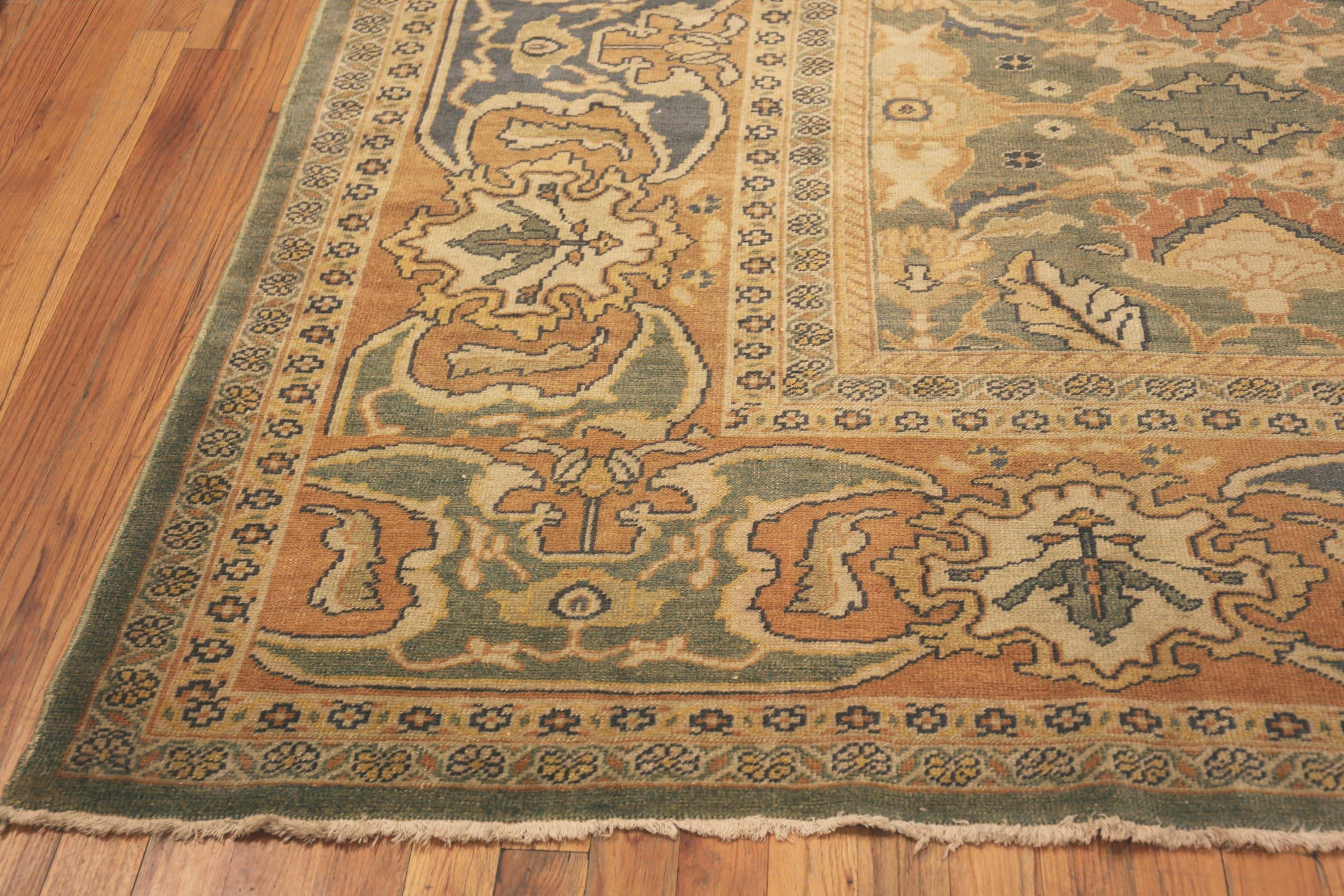 Hand-Knotted Nazmiyal Collection Antique Persian Sultanabad Rug. 14 ft 6 in x 18 ft 9 in For Sale