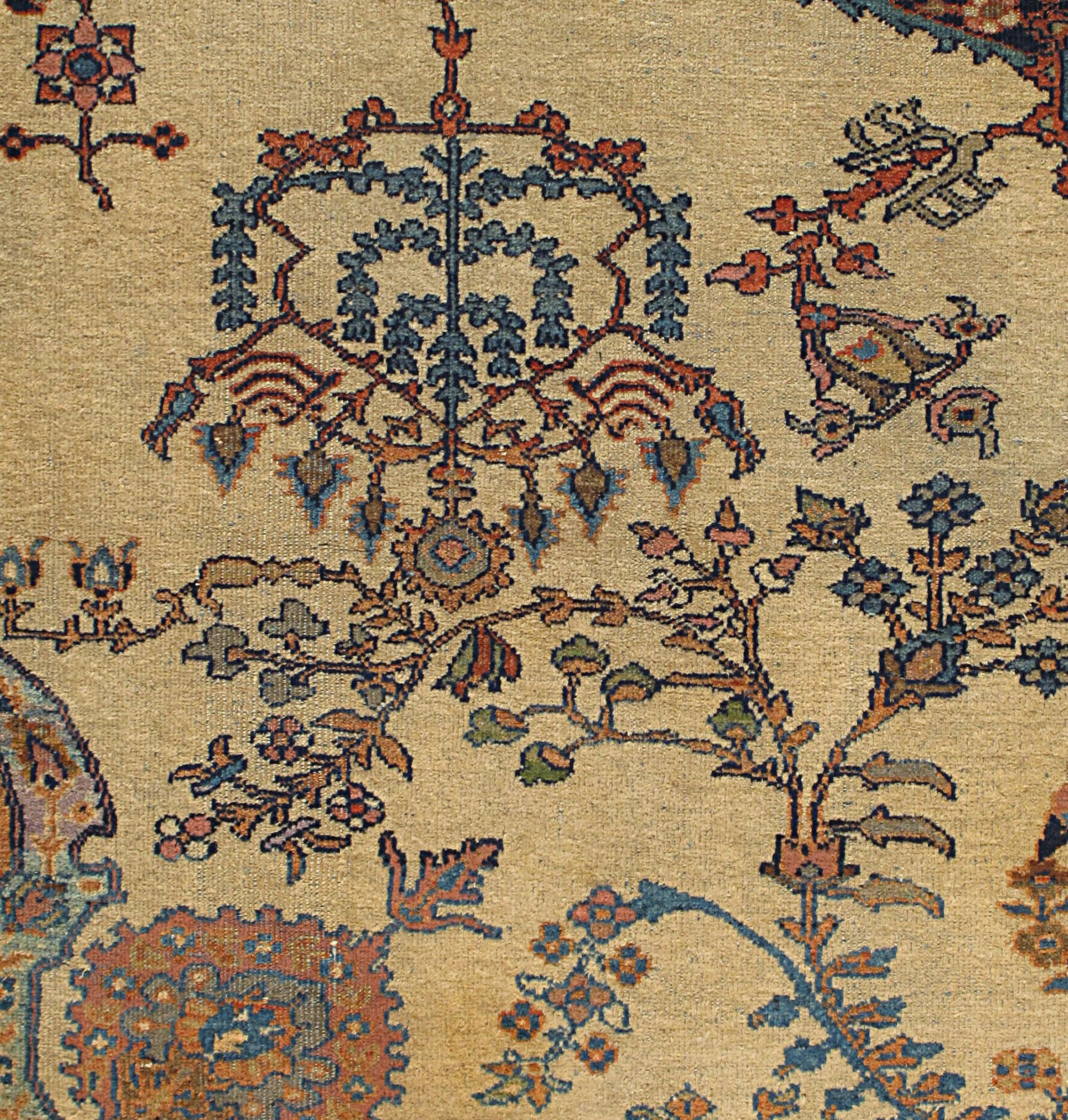 Antiker persischer Sultanabad-Teppich  3'5 x 4' (Wolle) im Angebot