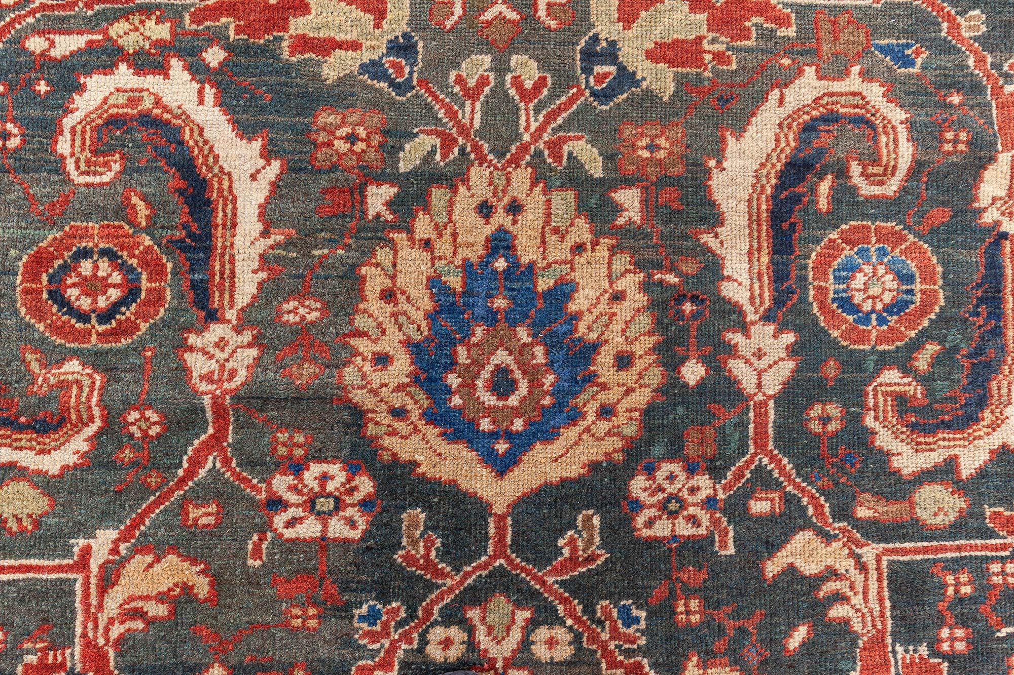 20ième siècle Tapis persan ancien Sultanabad Doris Leslie Blau en vente