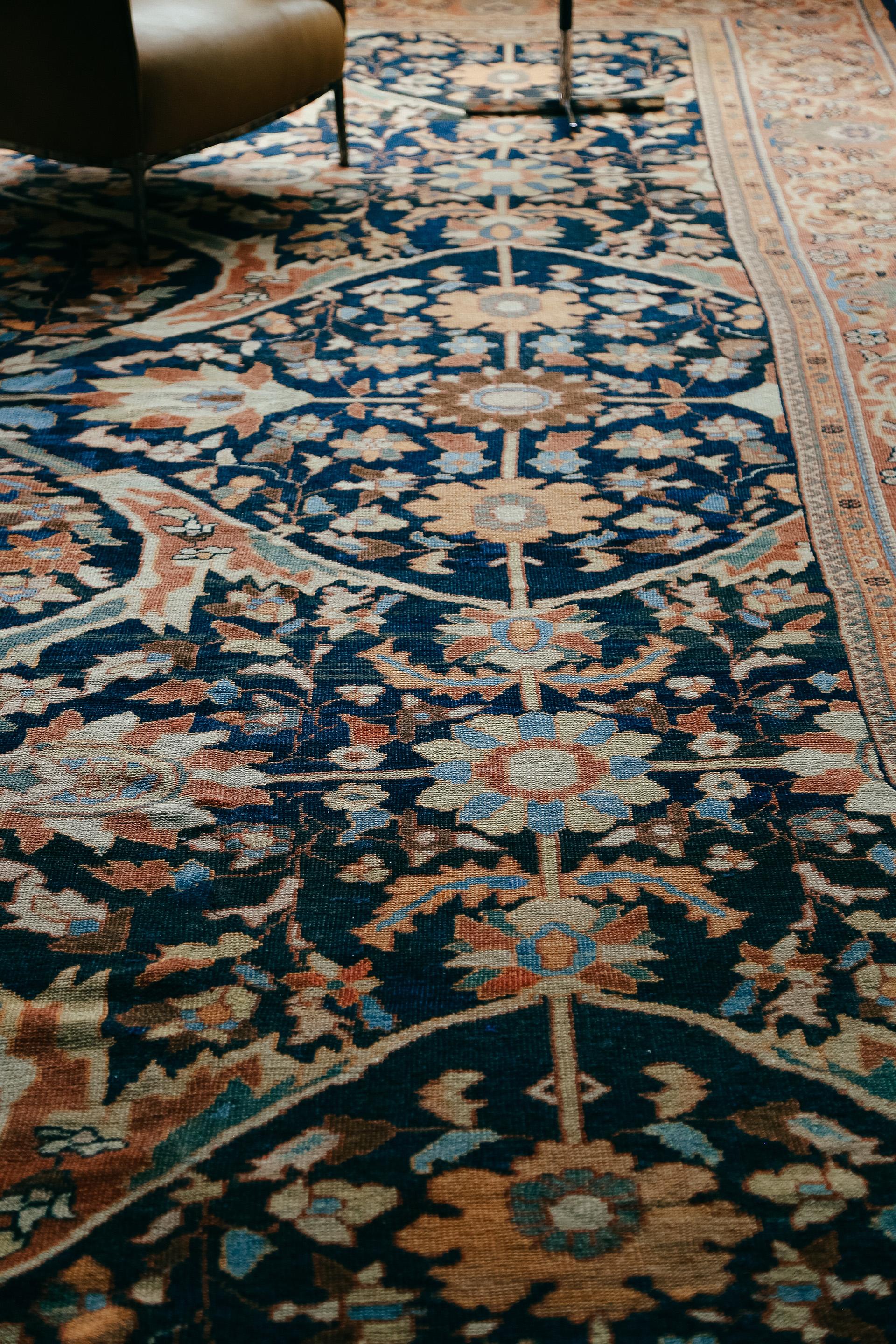 Antique Persian Sultanabad Rug For Sale 5