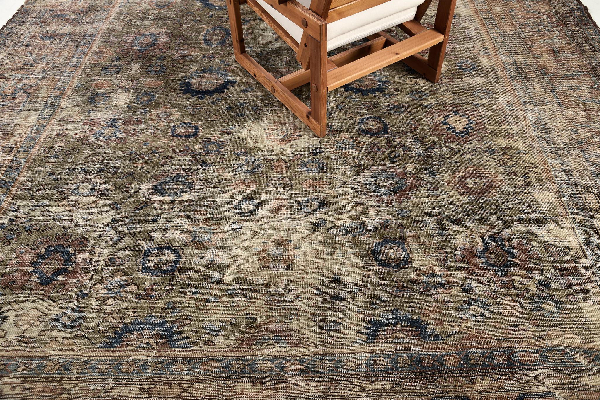 Antique Persian Sultanabad Rug 1