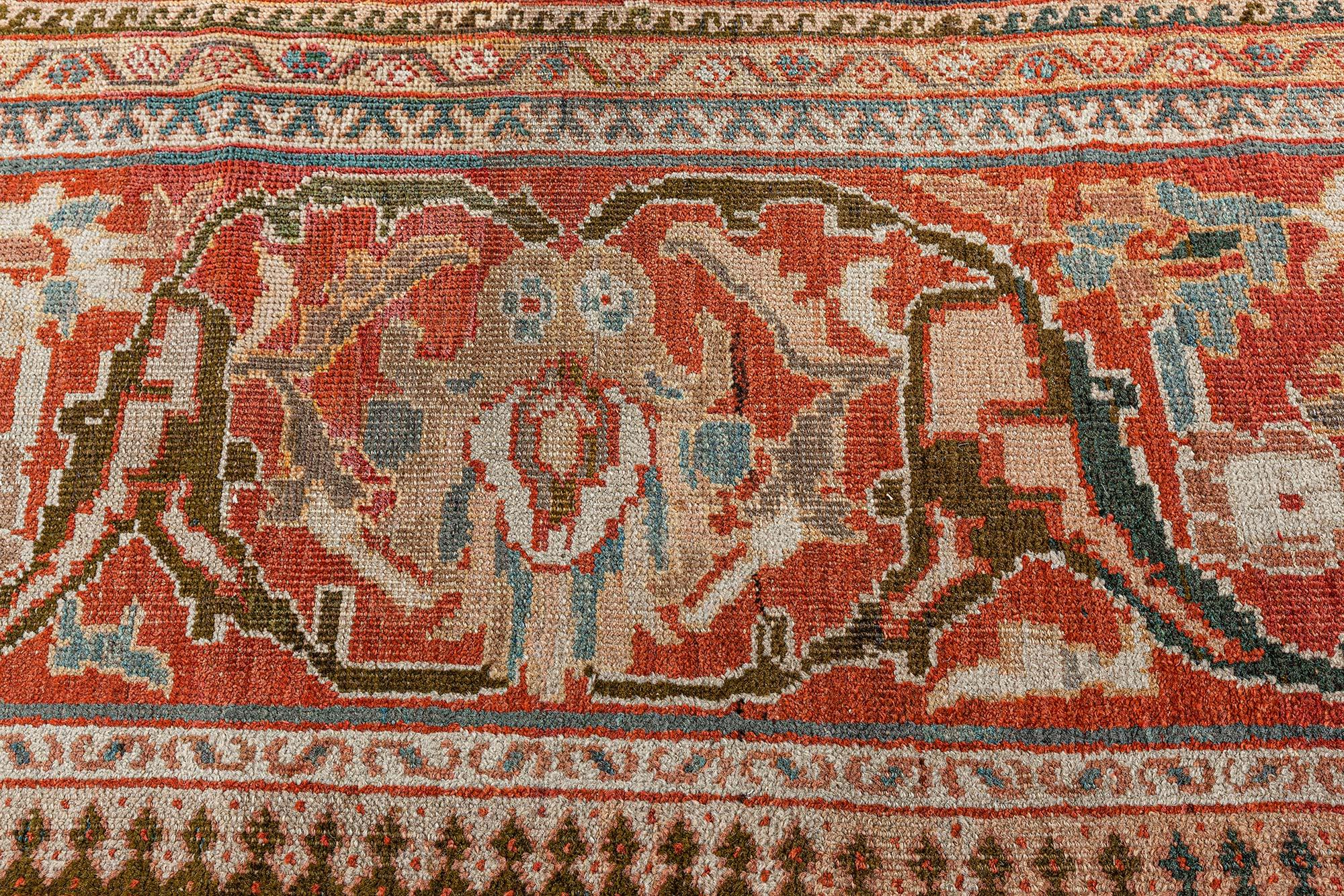Antique Persian Sultanabad Rug In Good Condition For Sale In New York, NY