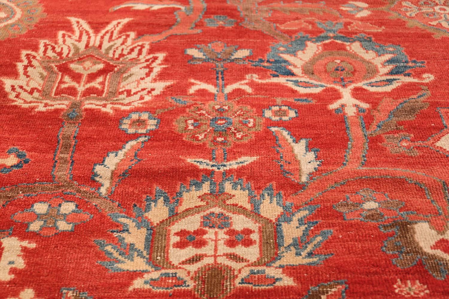 Largw Oversize Red Antique Persian Sultanabad Rug. Size: 14 ft x 21 ft In Good Condition In New York, NY