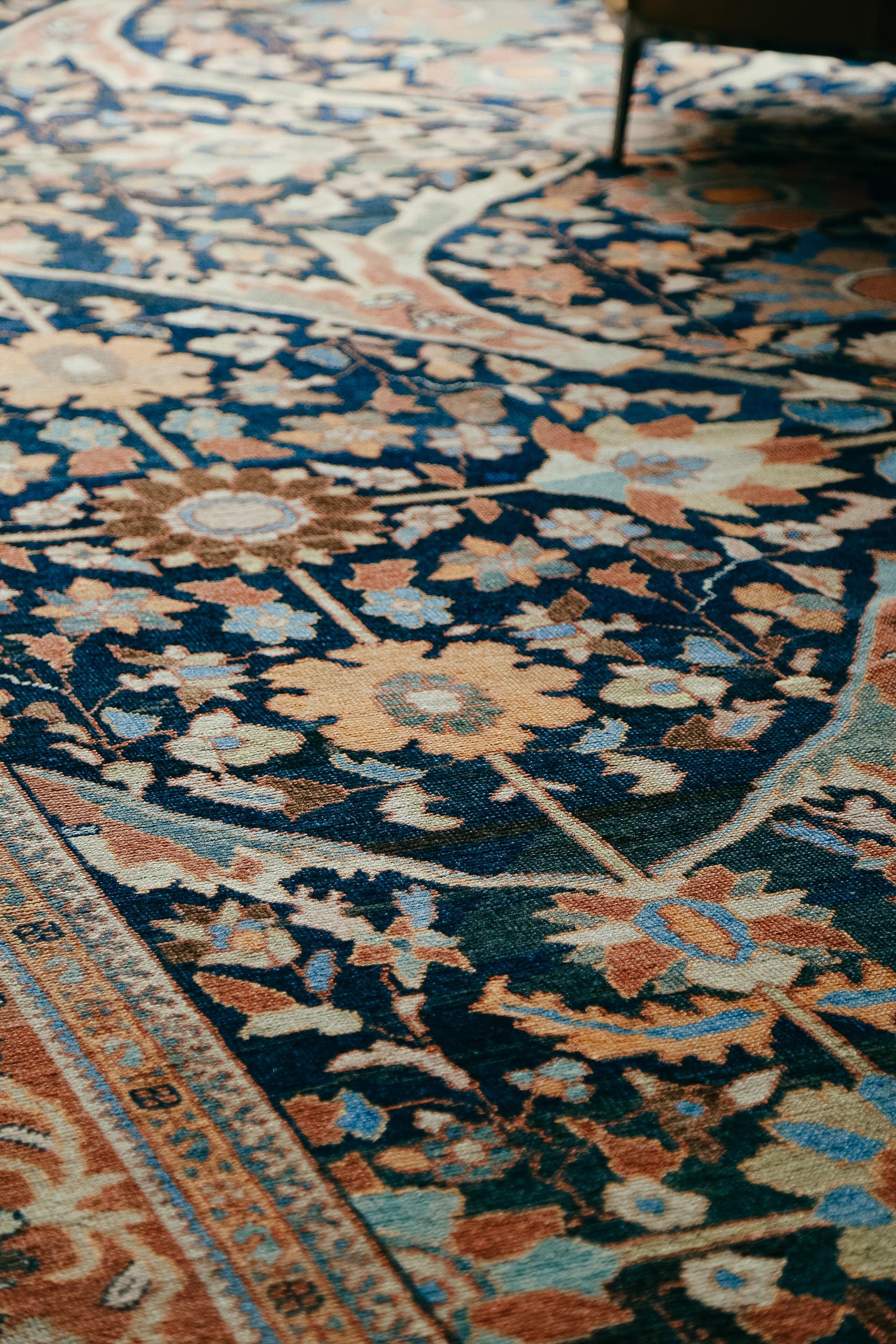 Antiker persischer Sultanabad-Teppich im Angebot 2