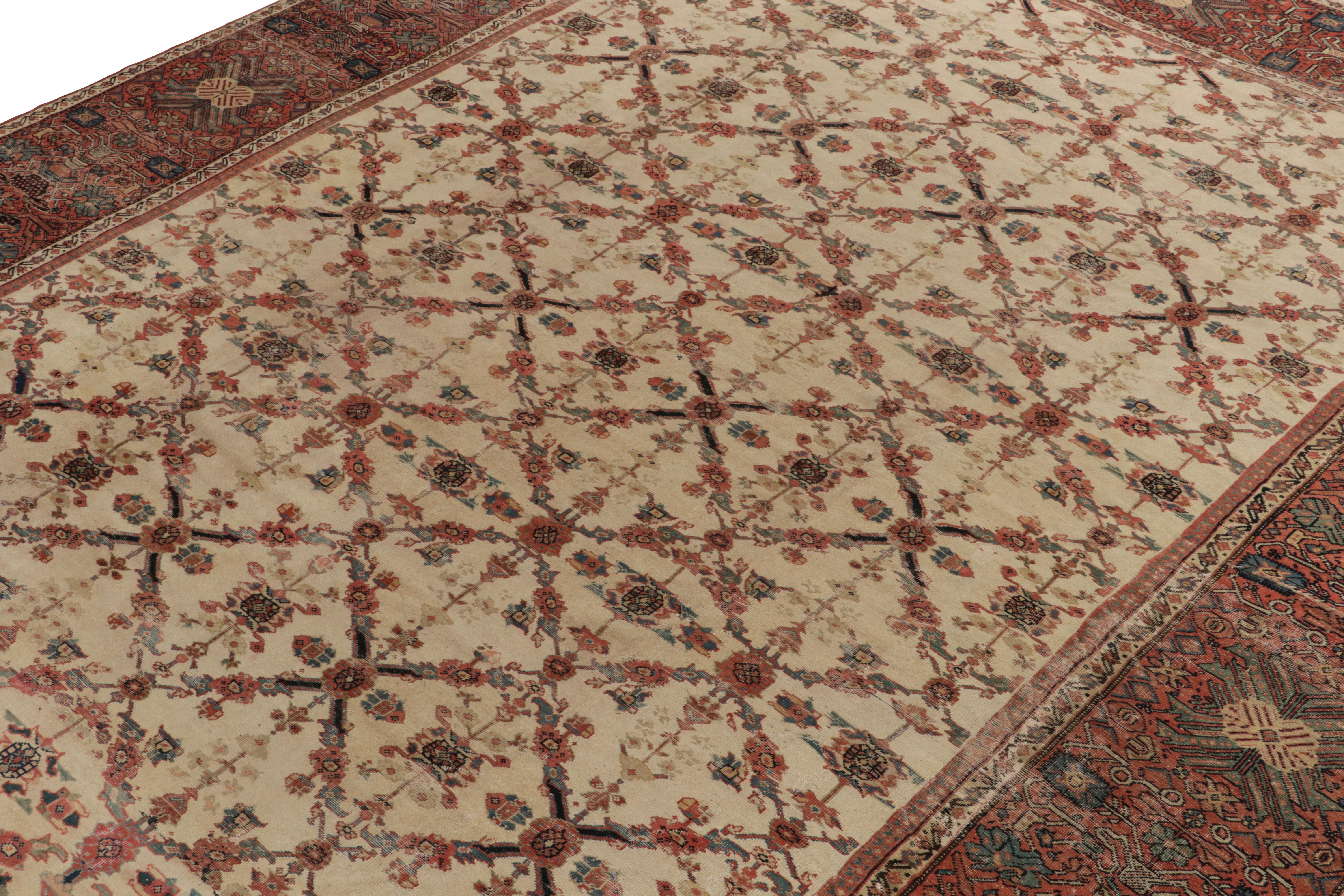 Antique Persian Sultanabad Rug in Beige and Red Floral Patterns In Good Condition For Sale In Long Island City, NY