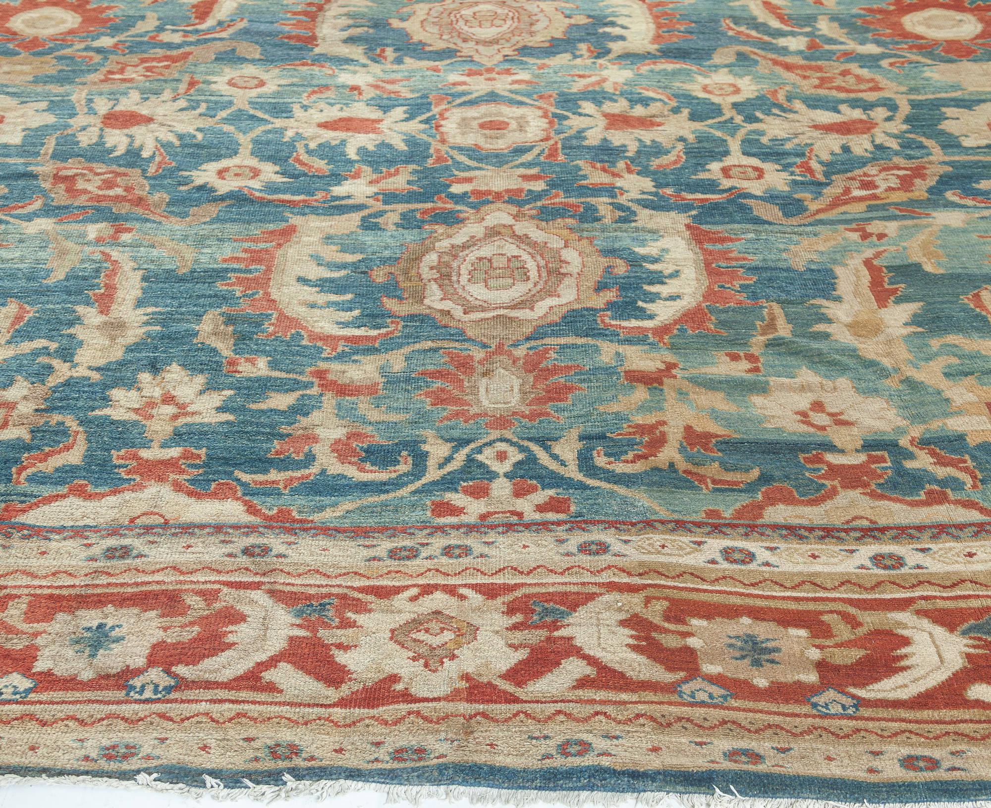 Doris Leslie Blauer antiker persischer Sultanabad-Teppich in Blau im Zustand „Gut“ im Angebot in New York, NY