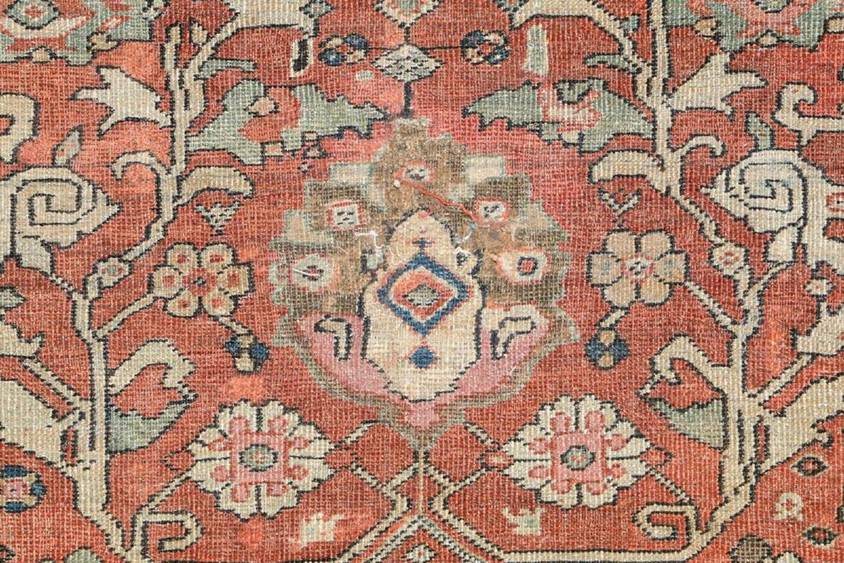 Bellissimo tappeto antico Sultanabad Rugs 4240 LA120, Paese d'origine: Persia, Data approssimativa: 1900 - Questo splendido tappeto antico Sultanabad, in stile shabby chic, è il complemento perfetto per un ambiente caratterizzato da toni della terra