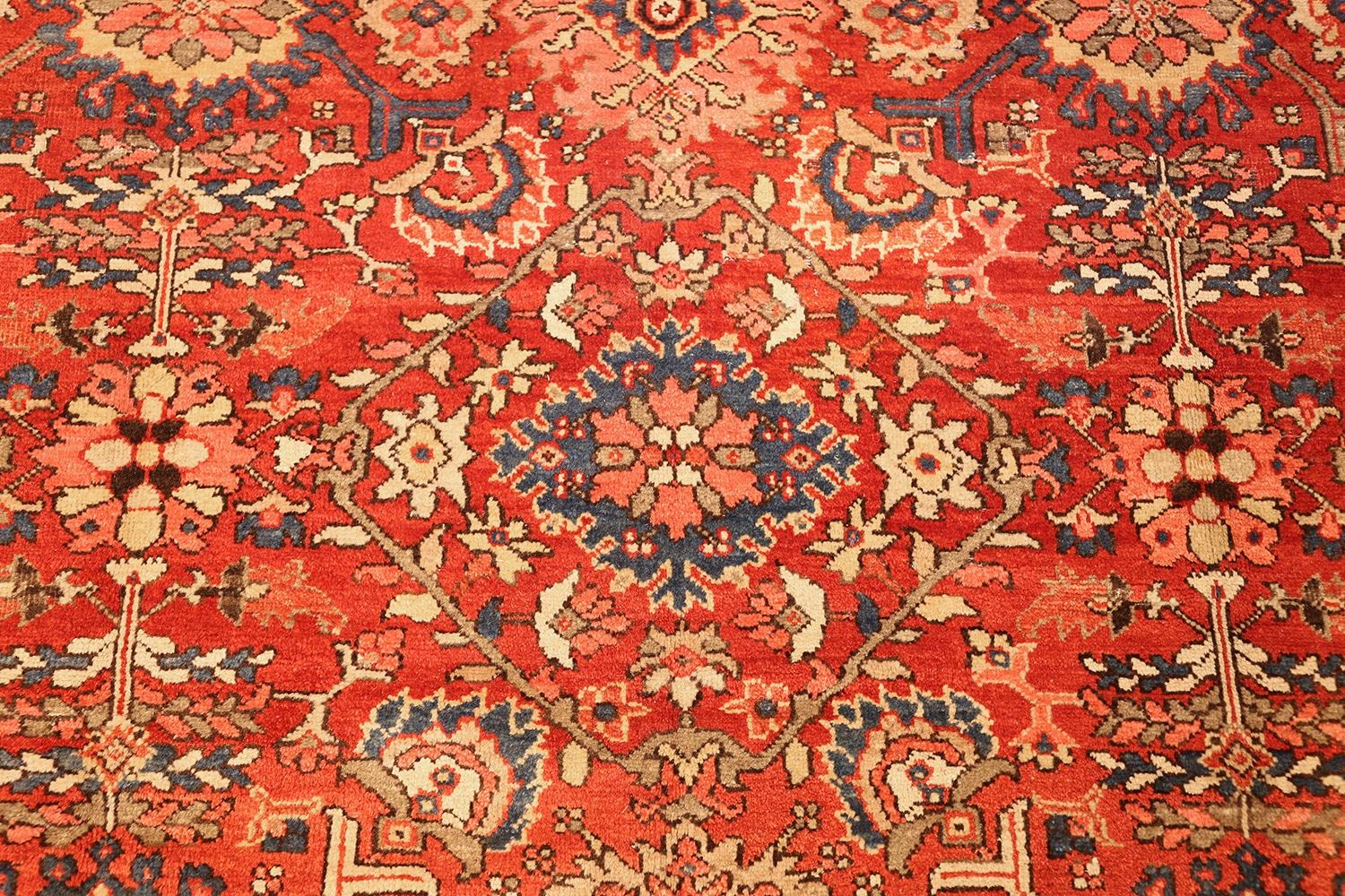 Hand-Knotted Antique Persian Sultanabad Rug. Size: 8 ft 7 in x 9 ft 10 in For Sale