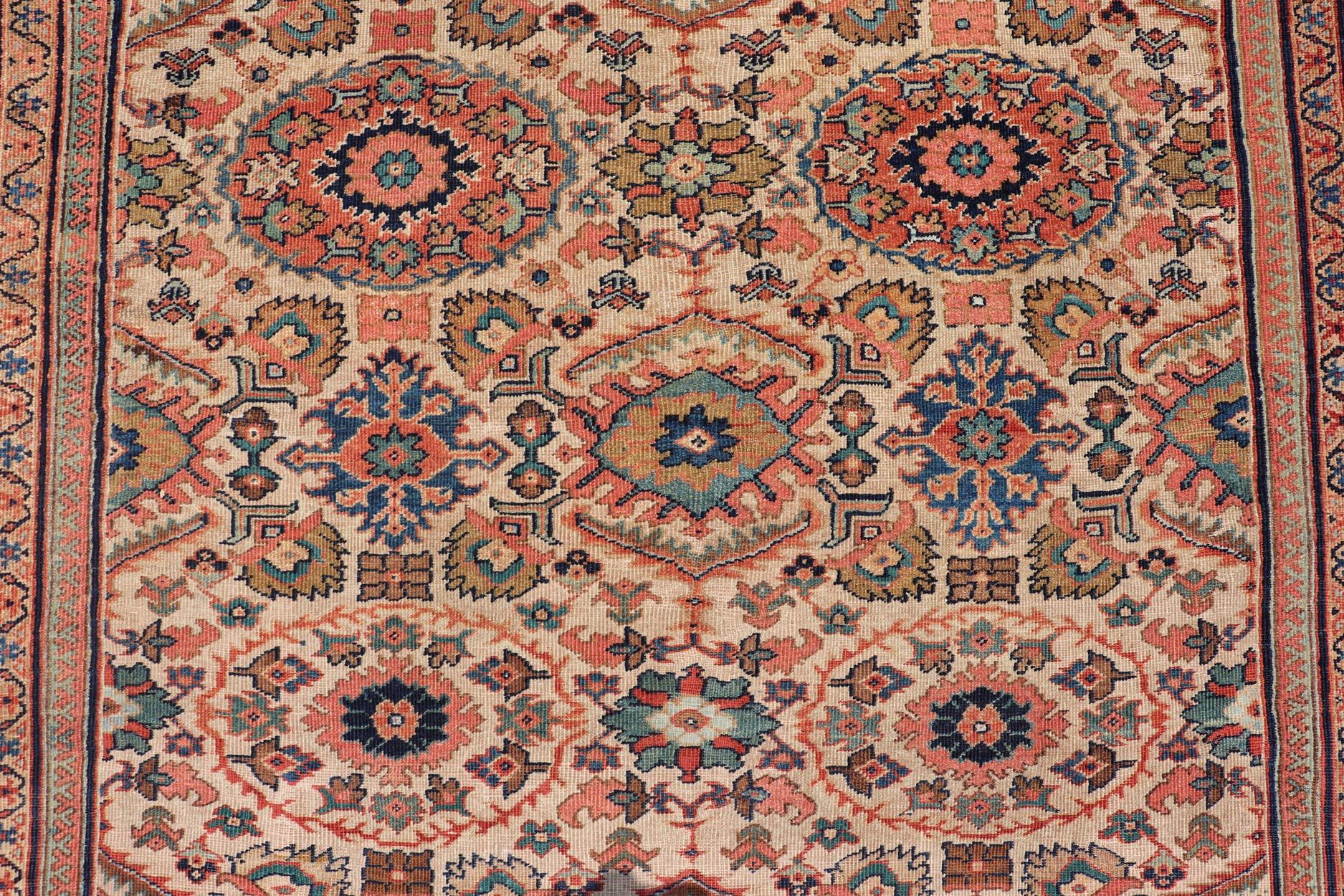 Antico tappeto persiano Sultanabad Rugs con disegno sub geometrico all over su campo avorio in vendita 4