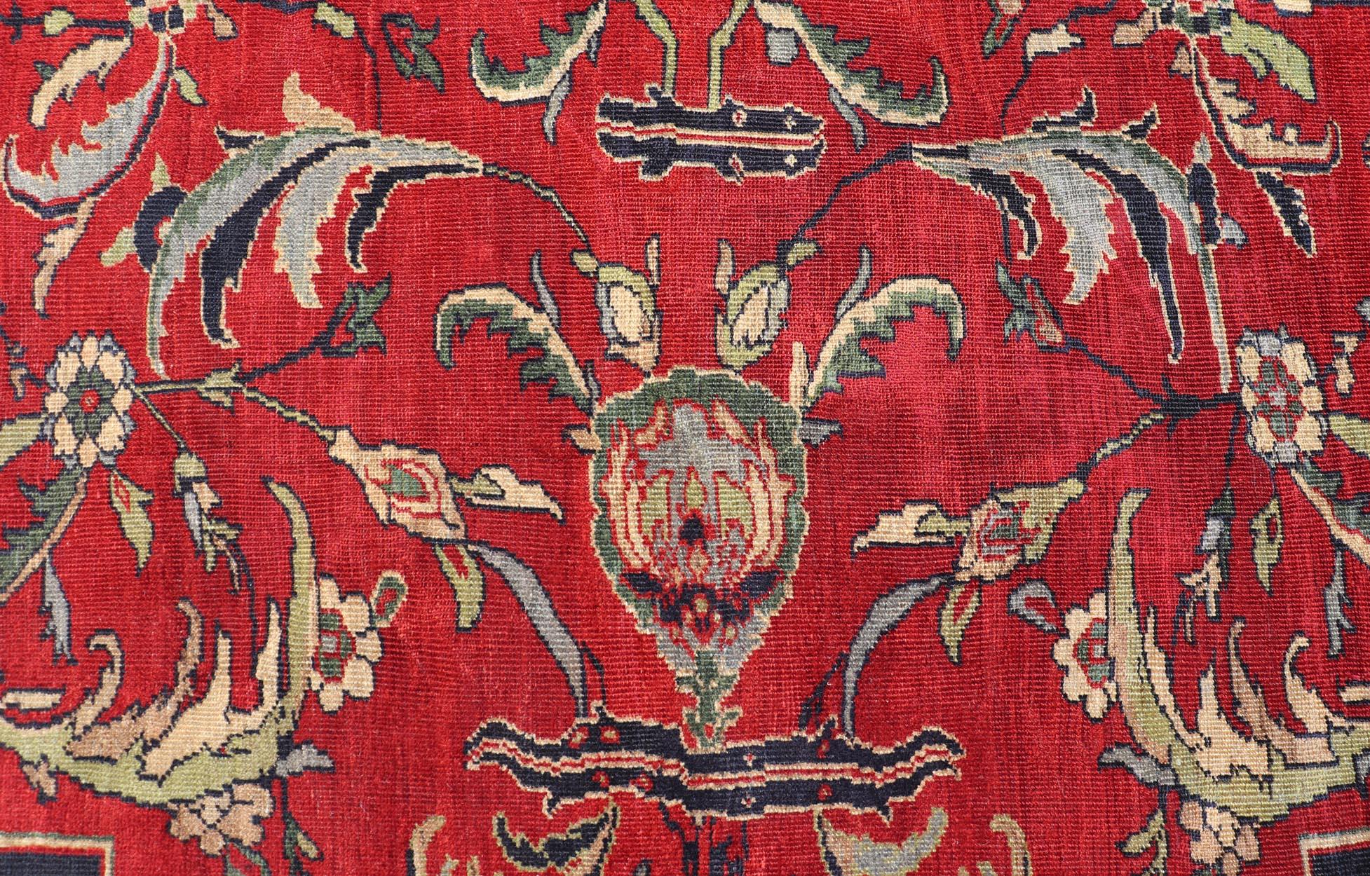 Antiker persischer Zeigler Sultanabad-Teppich aus Sultanabad mit botanischen Elementen auf rotem Feld im Angebot 4