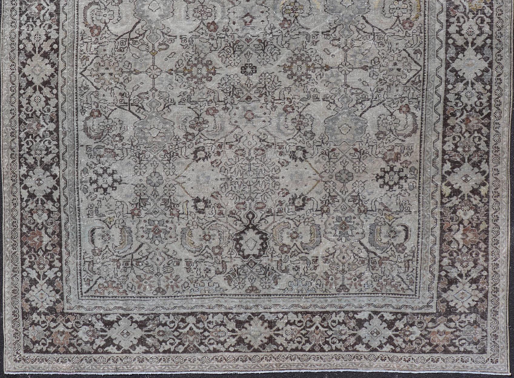 Antiker persischer Sultanabad-Teppich mit Classic Allover-Muster 8'0 x 10'10 (20. Jahrhundert) im Angebot