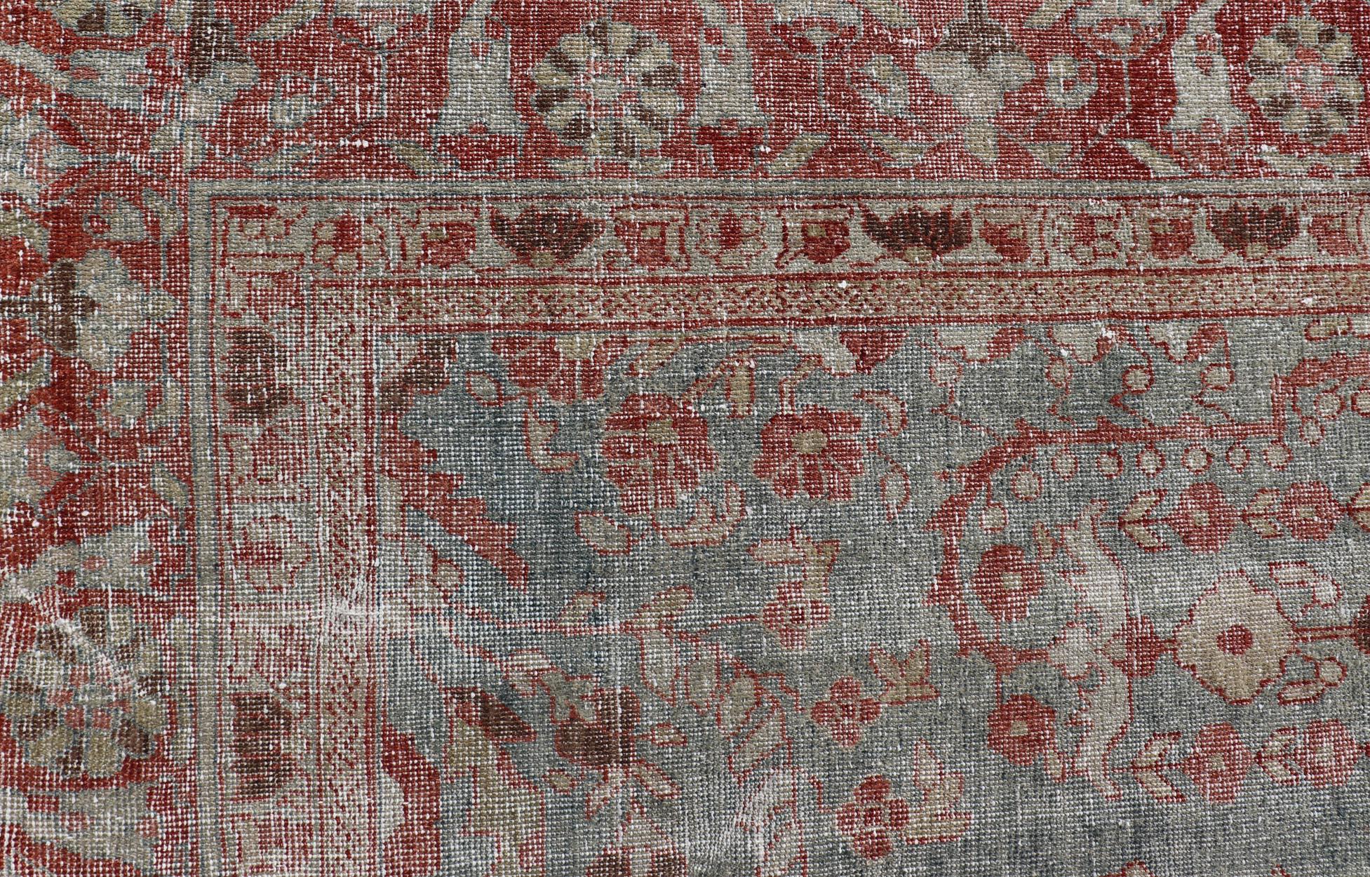 Antiker persischer Sultanabad-Teppich aus Sultanabad mit eleganten Blumenmotiven in Weichblau 7'5 x 9'4 im Angebot 3