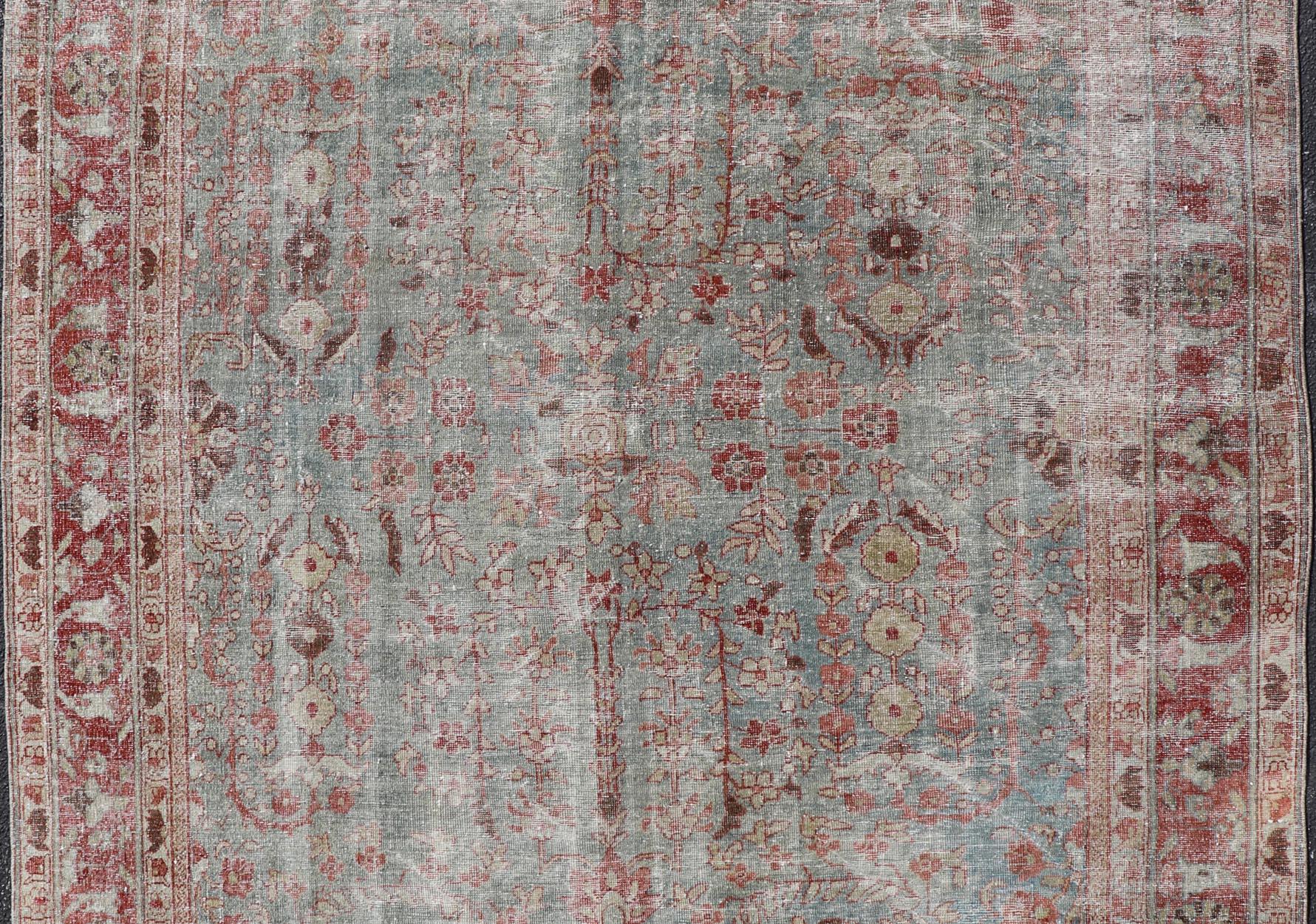 Antiker persischer Sultanabad-Teppich aus Sultanabad mit eleganten Blumenmotiven in Weichblau 7'5 x 9'4 im Zustand „Gut“ im Angebot in Atlanta, GA