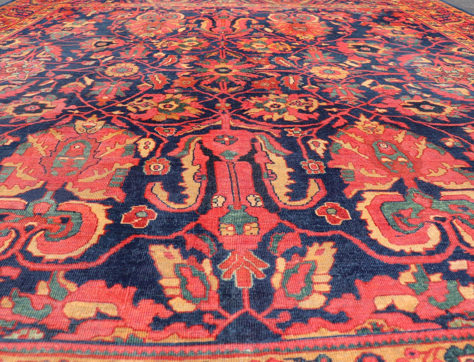 Antique Persian Sultanabad Rug With Large Scale Design in Blue, Red, and Gold  For Sale 9