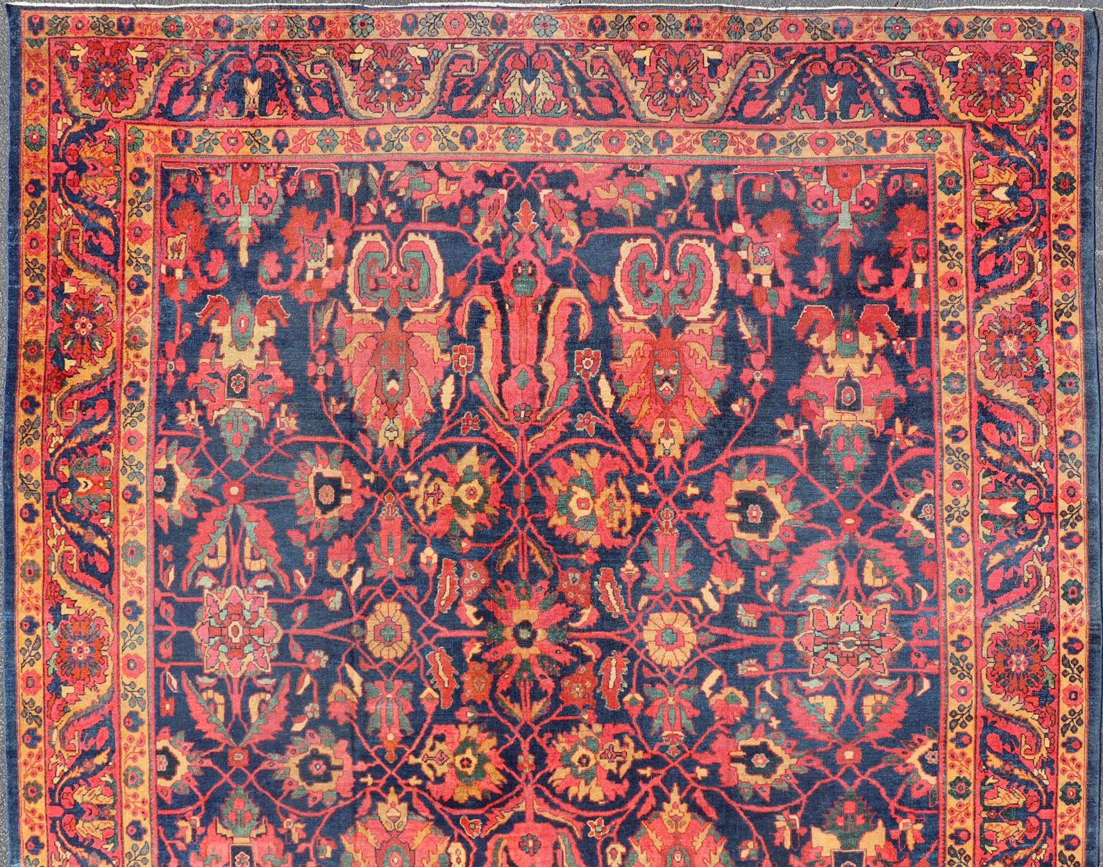 Antique Persian Sultanabad Rug With Large Scale Design in Blue, Red, and Gold  For Sale 3