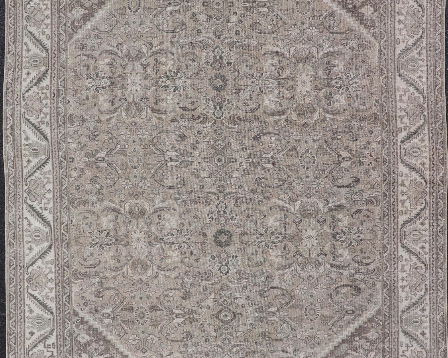 Ancien tapis persan Sultanabad Rugs avec am designs en gris doux 10'1 x 13'5 Bon état - En vente à Atlanta, GA