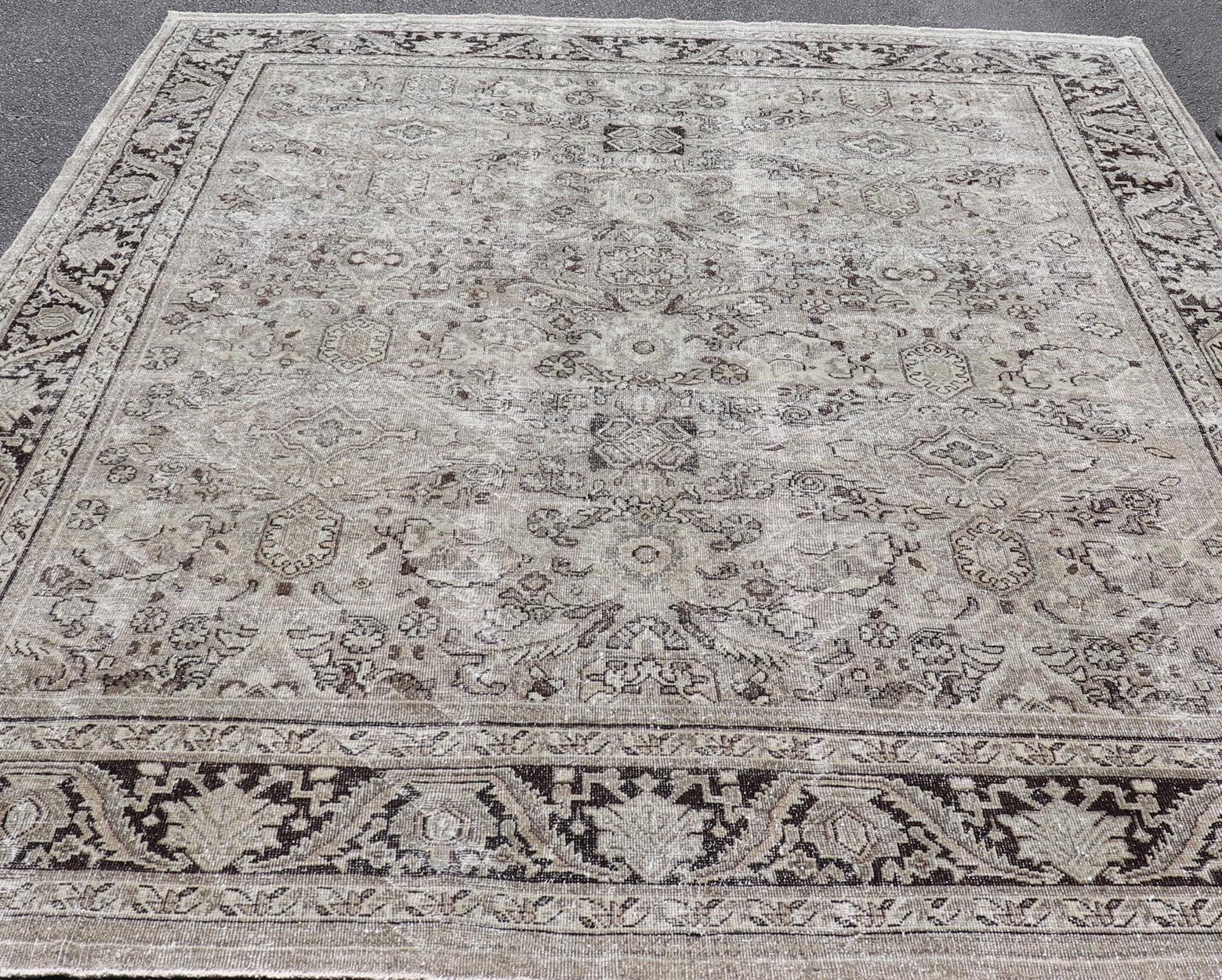 Antiker persischer Sultanabad-Teppich mit zeitlosem Medaillon-Design 10'1 x 13'5 im Angebot 4