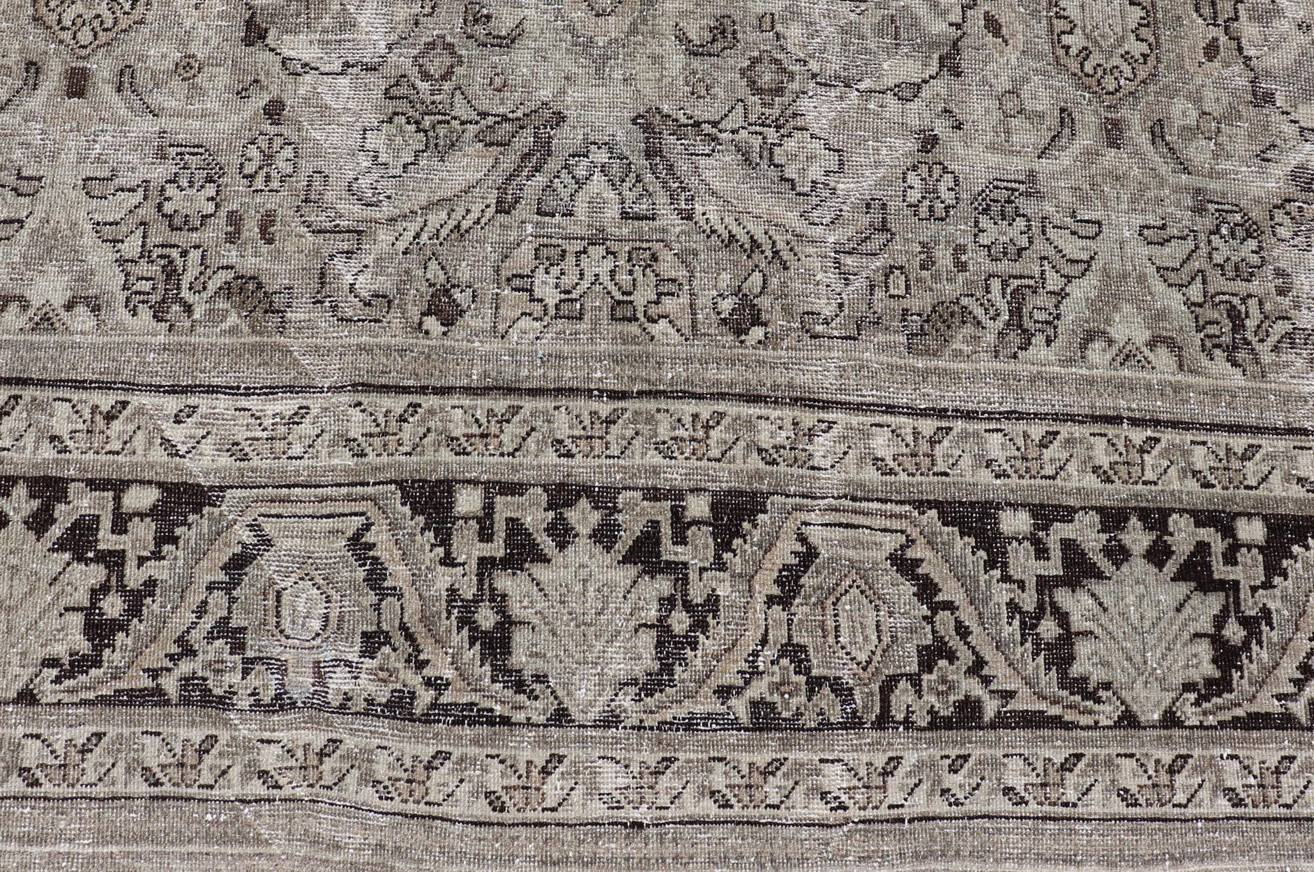 Antiker persischer Sultanabad-Teppich mit zeitlosem Medaillon-Design 10'1 x 13'5 im Angebot 6