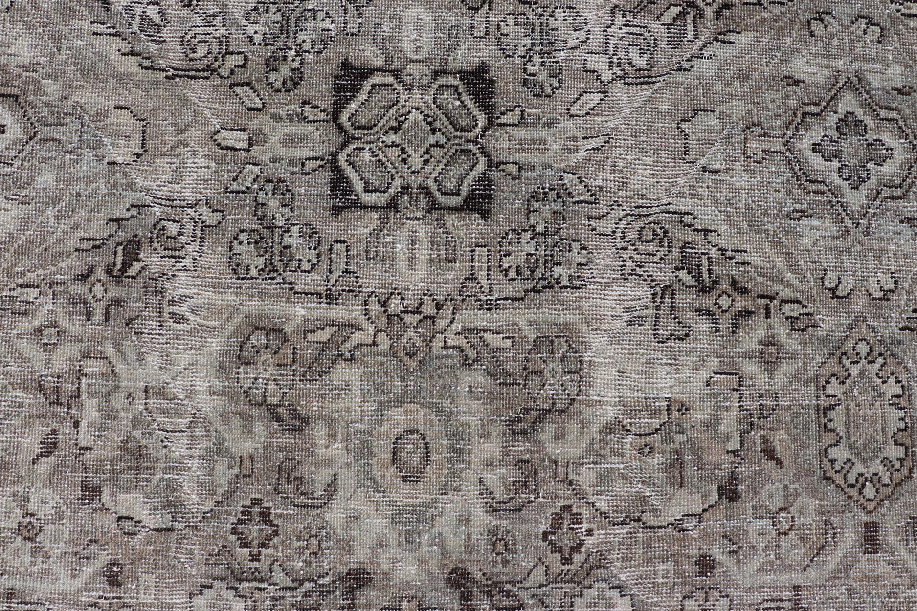 Antiker persischer Sultanabad-Teppich mit zeitlosem Medaillon-Design 10'1 x 13'5 im Angebot 8
