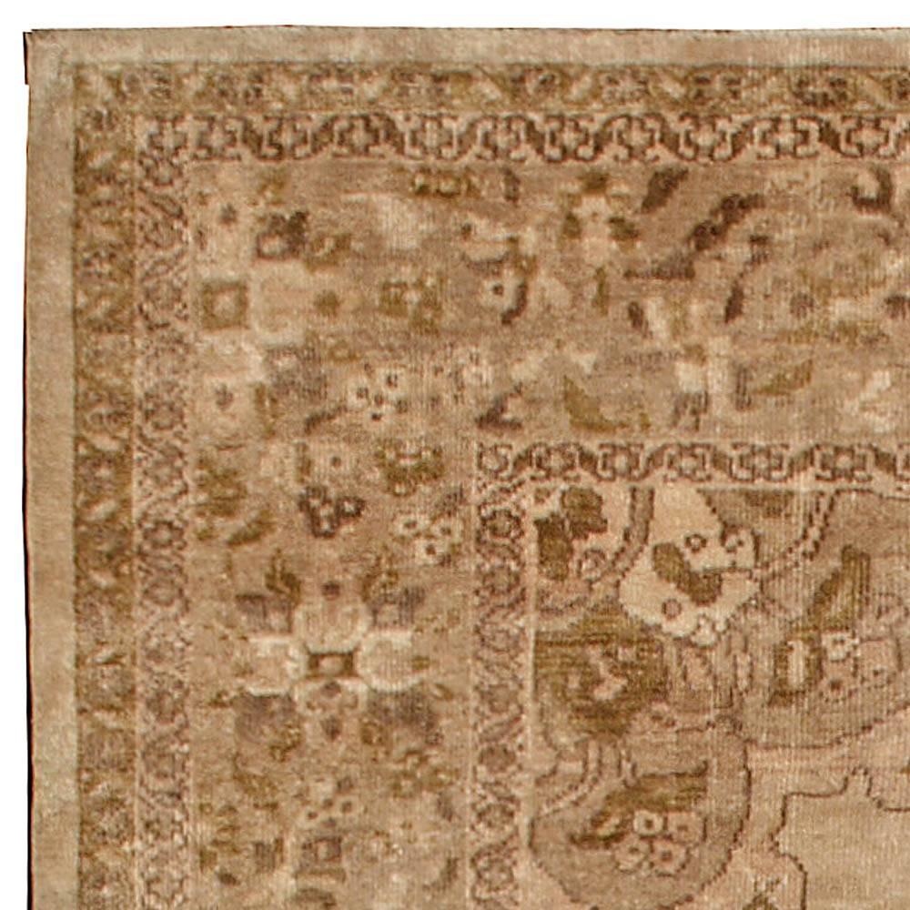 Ancien tapis persan Sultanabad en laine noué à la main Bon état - En vente à New York, NY