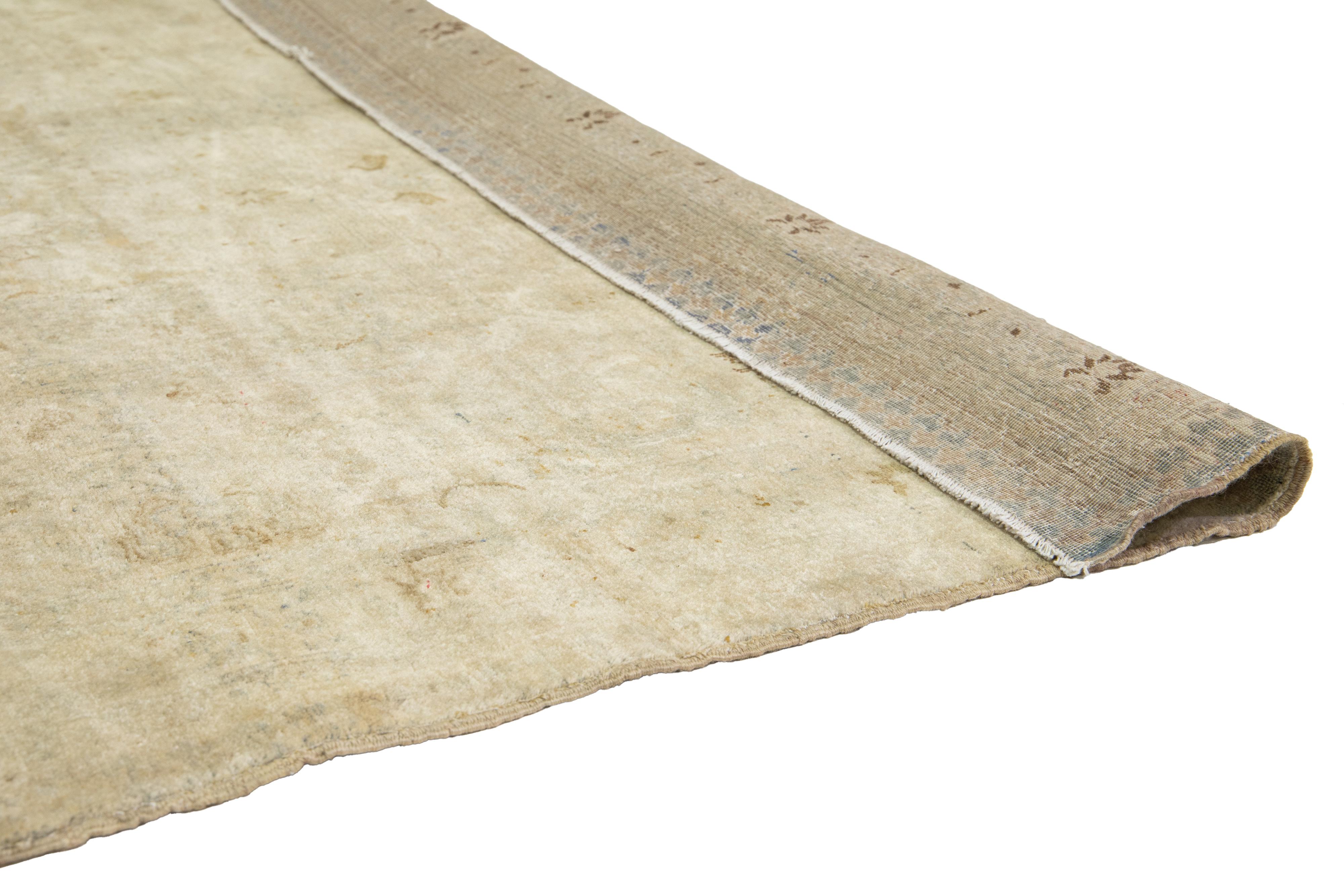 Alfombra Persa Antigua Tabriz De Lana Beige Con Diseño Floral Clásico en Bueno estado para la venta en Norwalk, CT