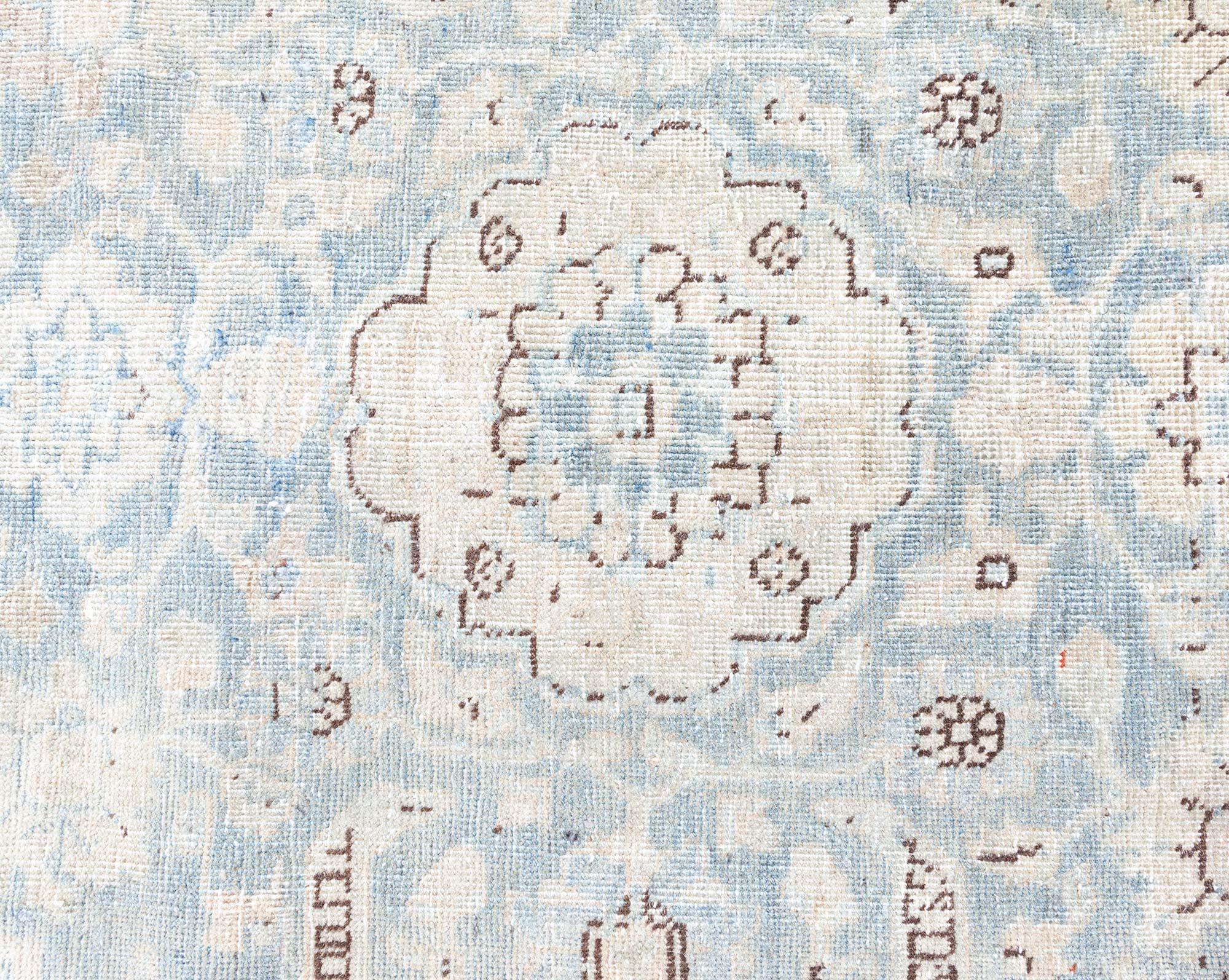 Tapis persan ancien bleu de Tabriz Doris Leslie Blau
Circa : 1930
Taille : 10'0