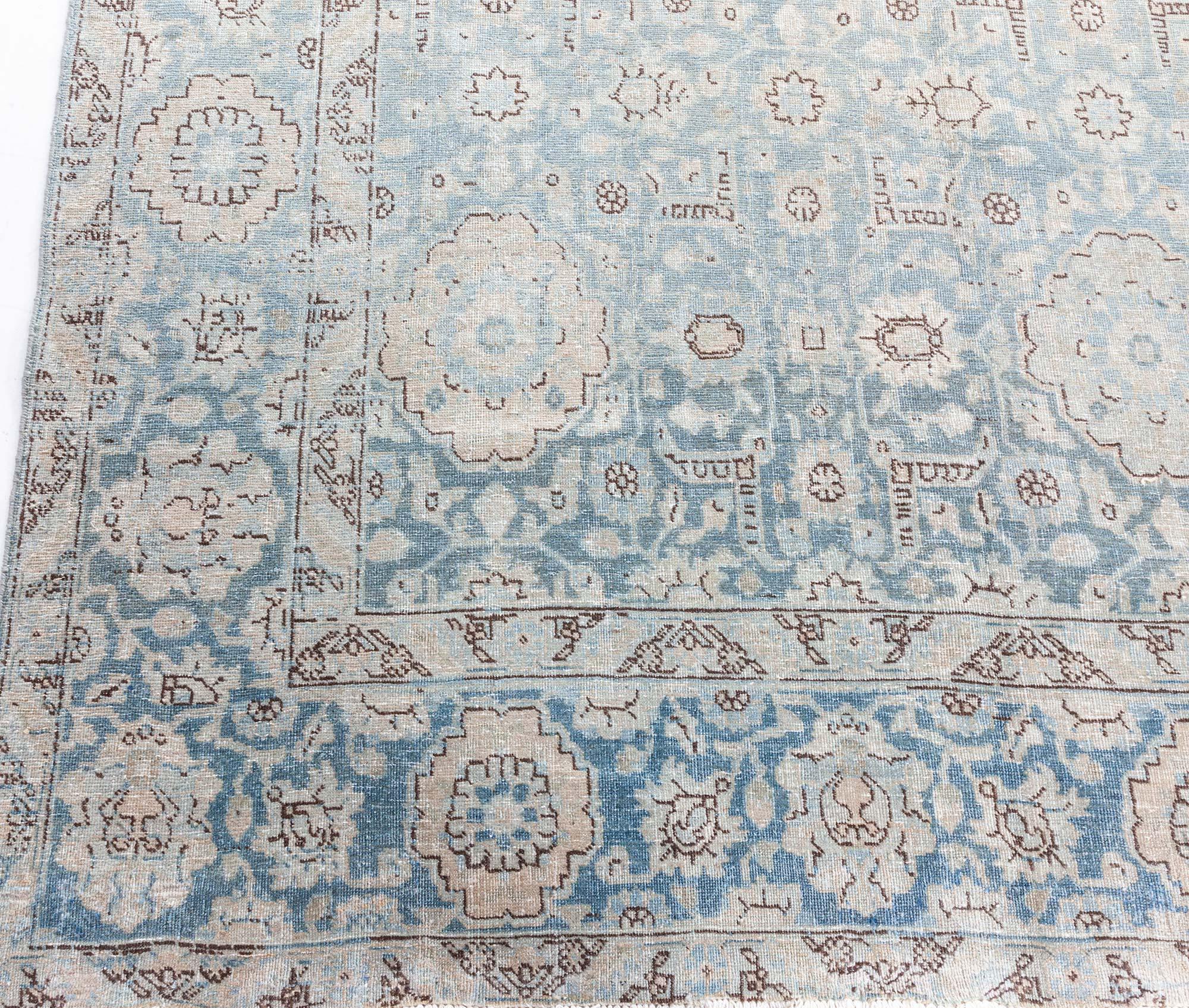 Perse Tapis persan ancien bleu de Tabriz Doris Leslie Blau en vente