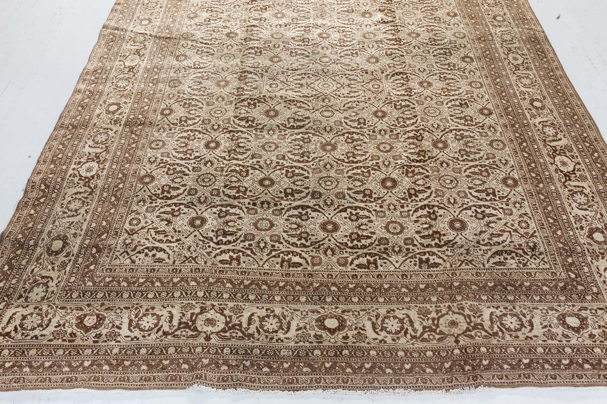 Noué à la main Tapis persan ancien Tabriz Botanic fait à la main Doris Leslie Blau en vente