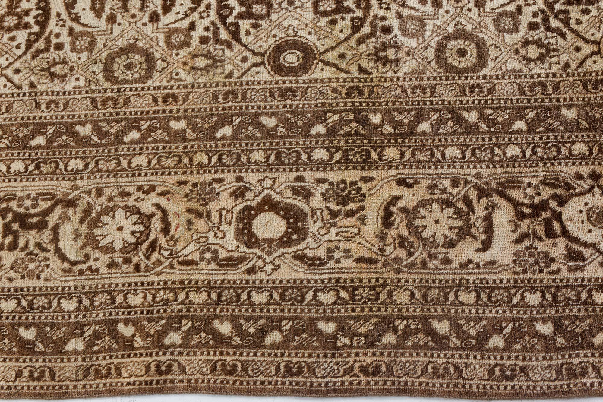Laine Tapis persan ancien Tabriz Botanic fait à la main Doris Leslie Blau en vente