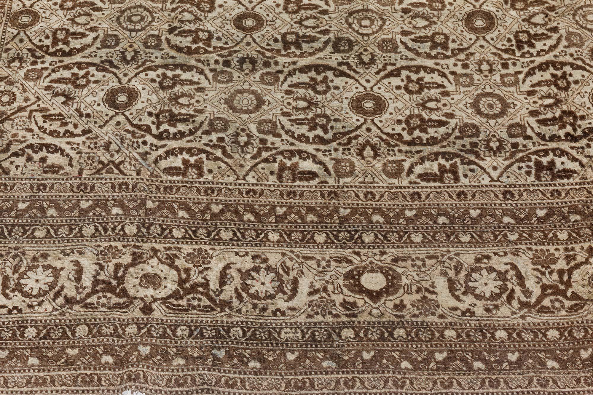 Antique tapis persan en laine Tabriz Botanic fait à la main en vente 1