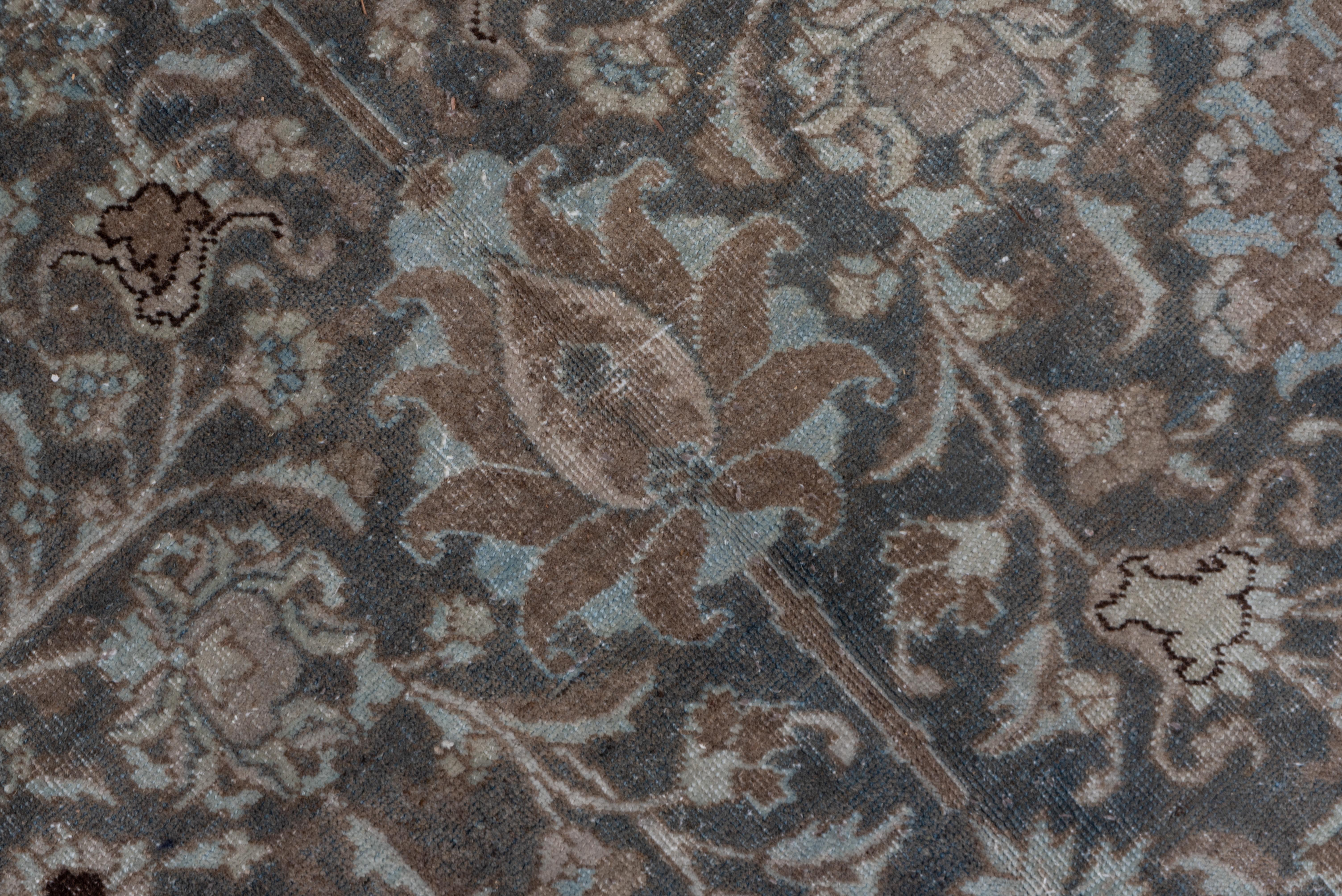 Antiker persischer Täbris-Teppich, ca. 1920er Jahre (Persisch) im Angebot