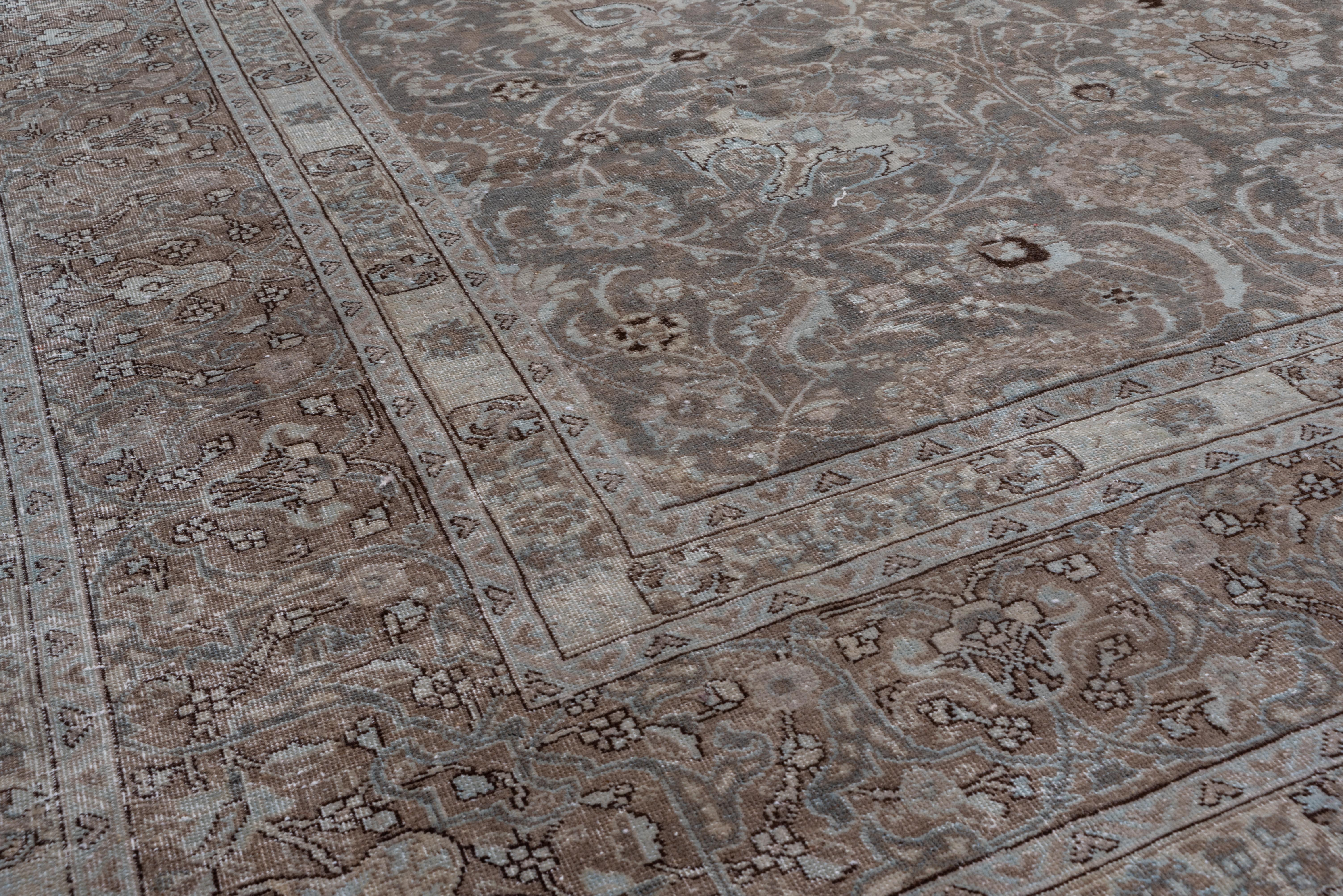 Antique Persian Tabriz Carpet, circa 1920s For Sale 2