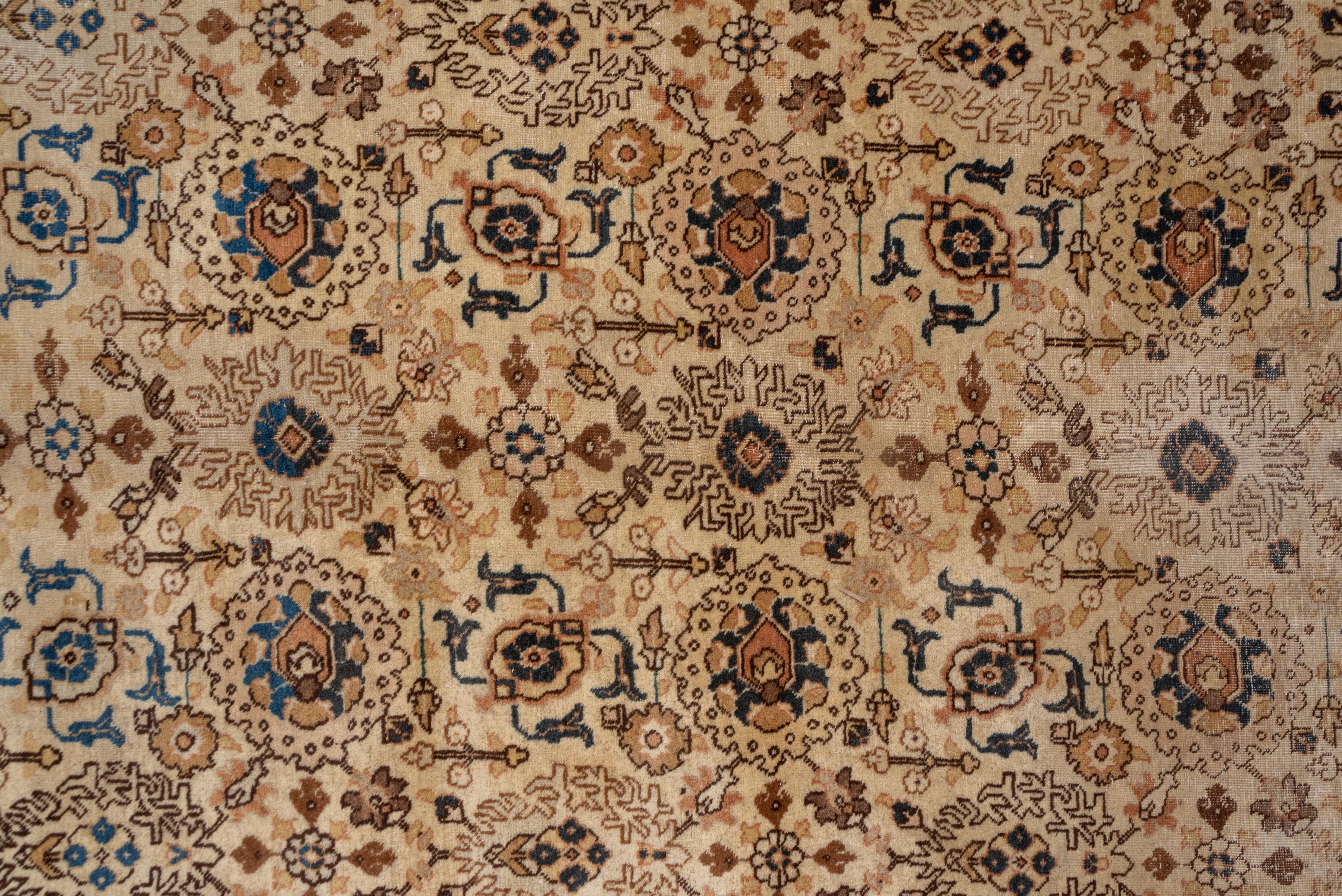 Antiker persischer Täbris-Teppich, ca. 1930er Jahre (Persisch) im Angebot