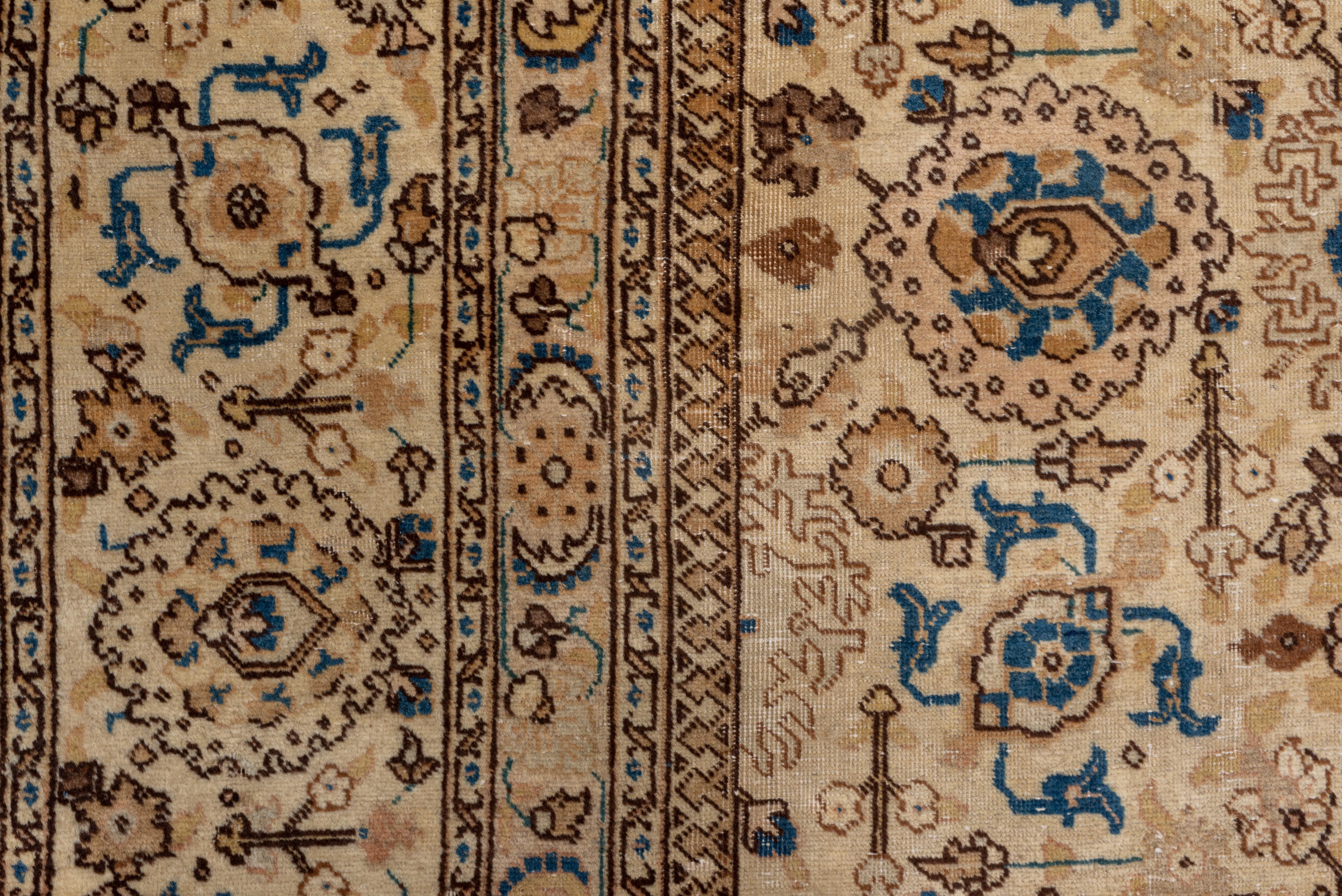 Antiker persischer Täbris-Teppich, ca. 1930er Jahre (Handgeknüpft) im Angebot