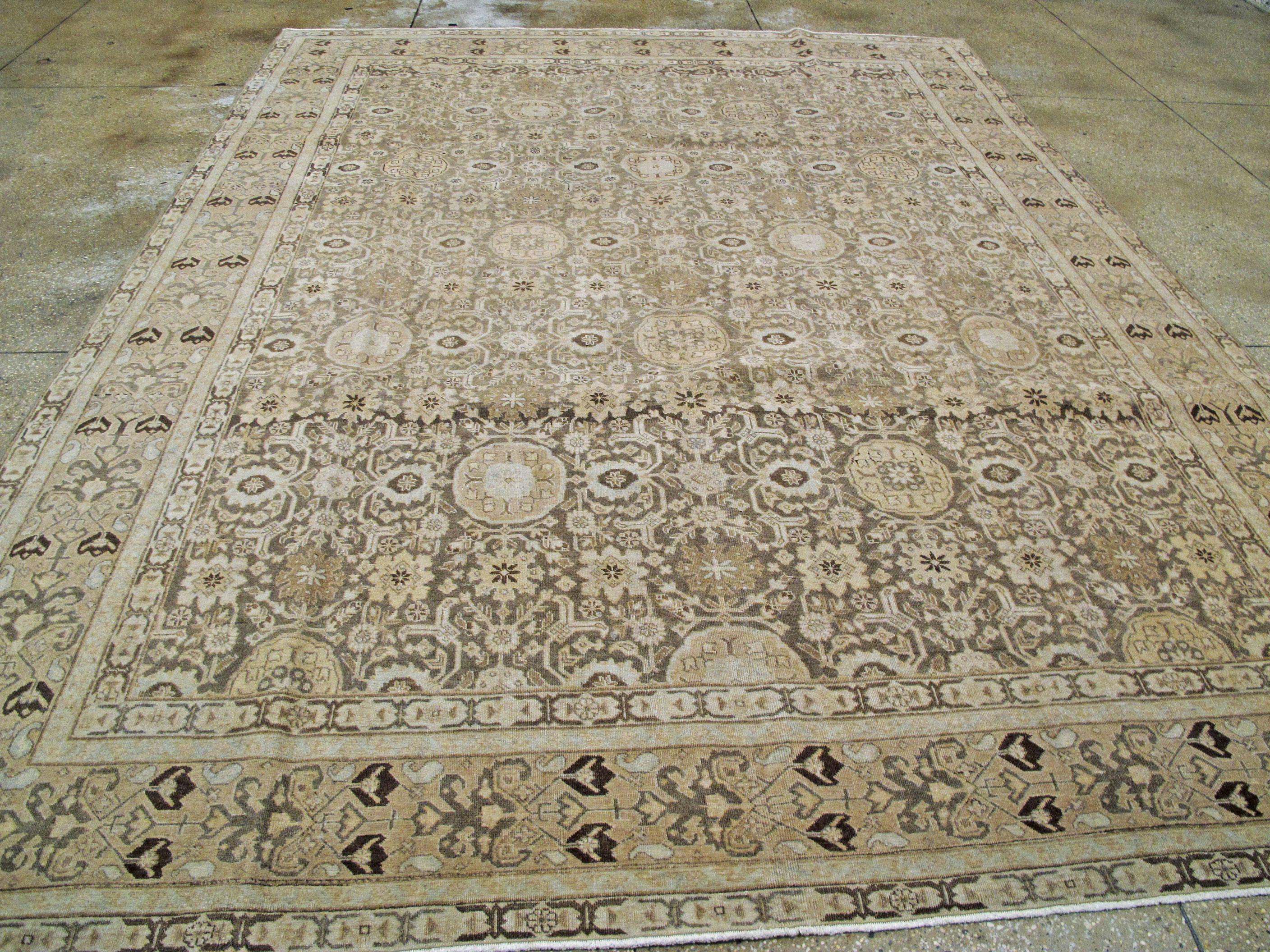 Wool Early 20th Century Handmade Persian Tabriz Room Size Carpet In Neutral Colors For Sale