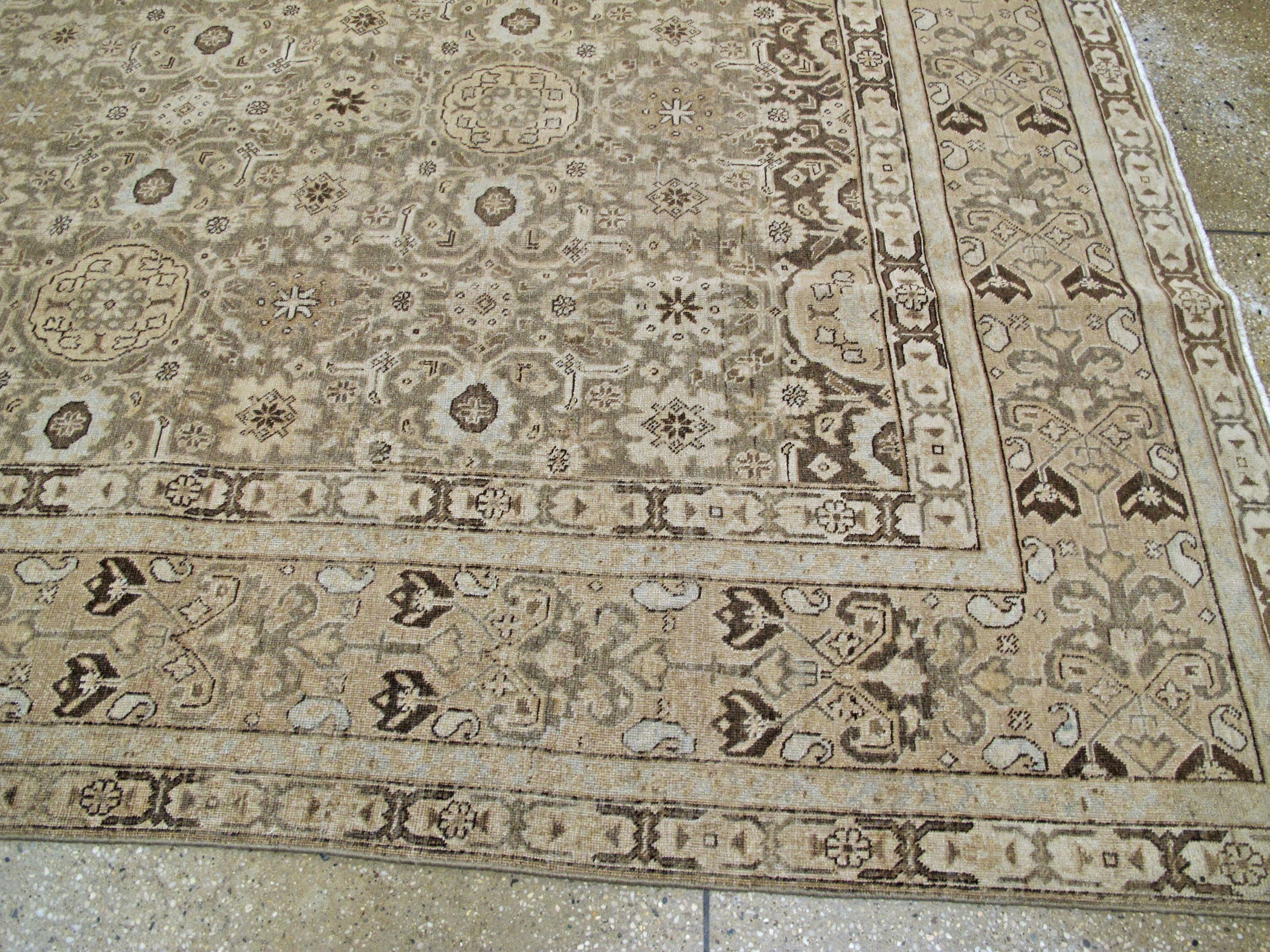 Early 20th Century Handmade Persian Tabriz Room Size Carpet In Neutral Colors For Sale 2